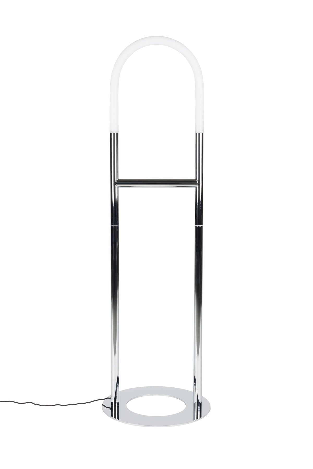 Stehleuchte Arch in Silber präsentiert im Onlineshop von KAQTU Design AG. Stehleuchte ist von Zuiver