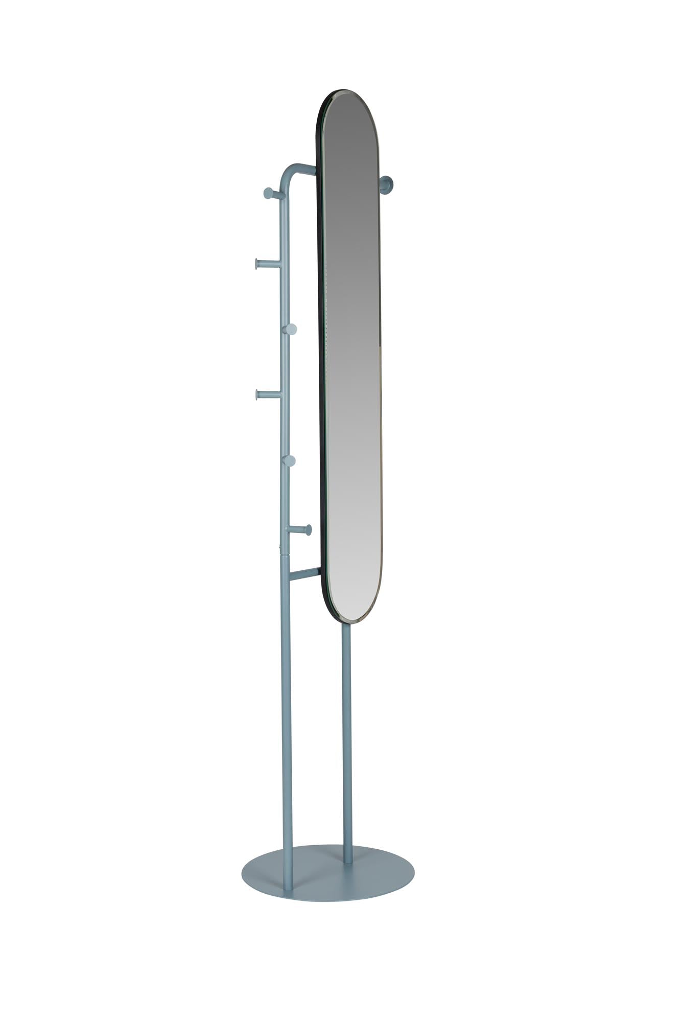 Standspiegel Vero Blue in blau präsentiert im Onlineshop von KAQTU Design AG. Spiegel ist von Zuiver