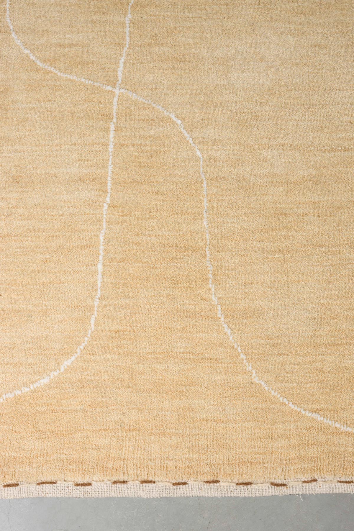 Teppich Doodle 160X230 in beige präsentiert im Onlineshop von KAQTU Design AG. Teppich ist von Zuiver