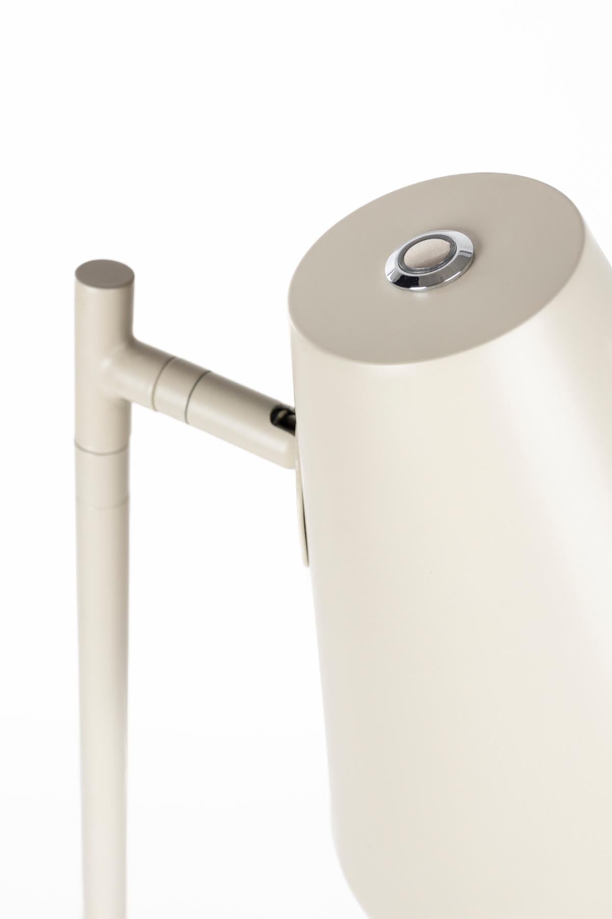Stehleuchte Lustor in beige präsentiert im Onlineshop von KAQTU Design AG. Stehleuchte ist von Zuiver
