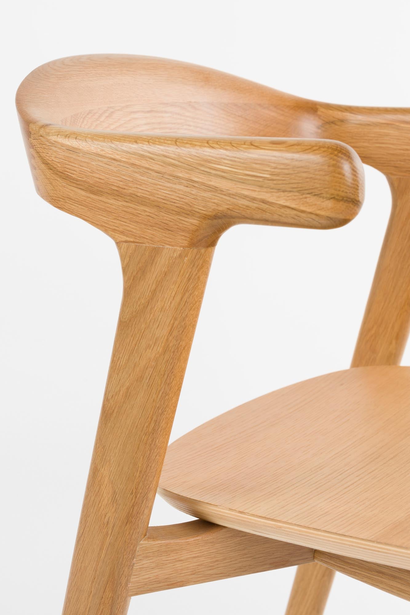 Entdecken Sie den Stuhl Northwood von Zuiver – eine stilvolle Fusion aus modernem Design und höchstem Komfort, ideal für jeden Raum.