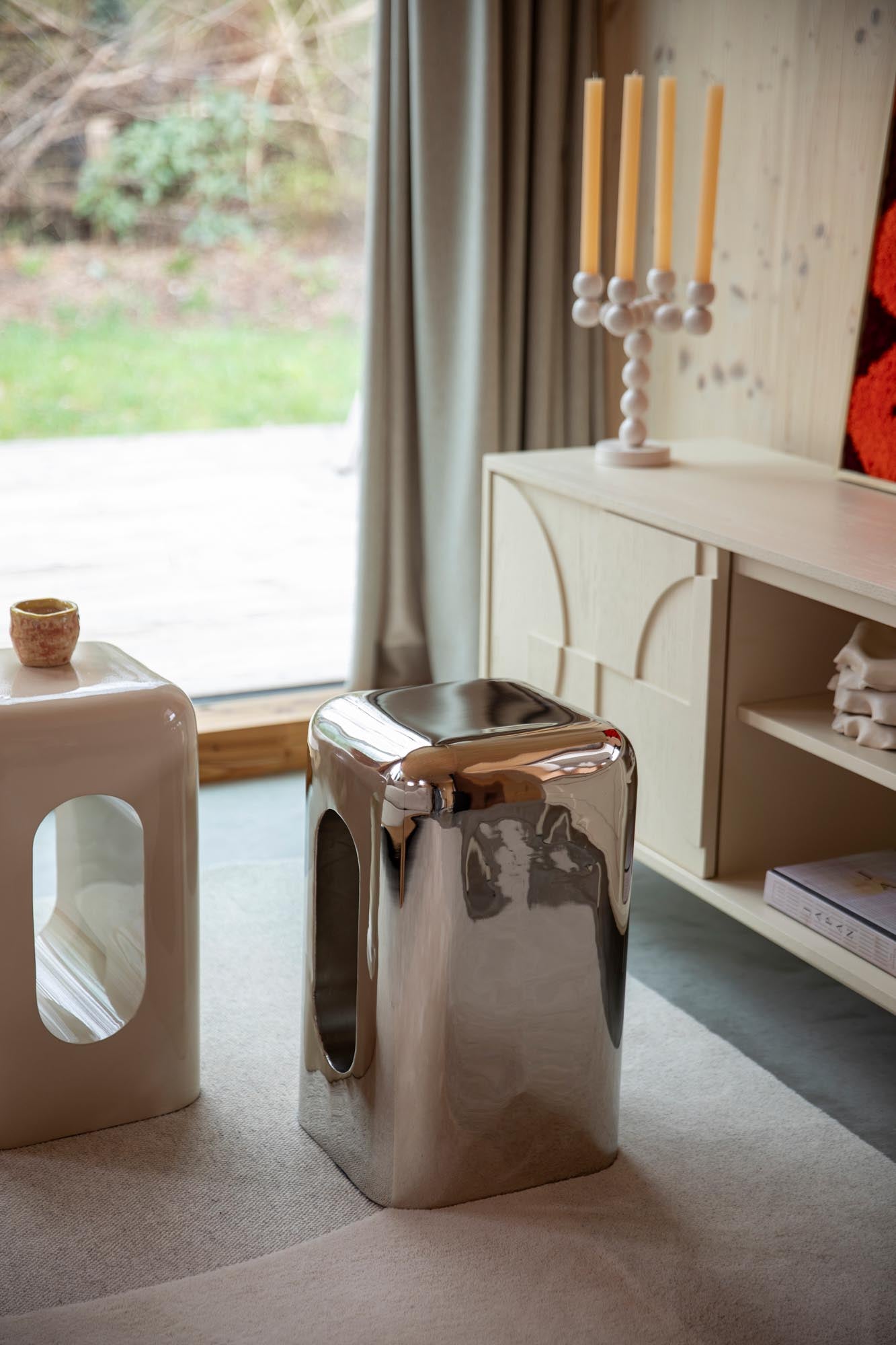Hocker Creek in Chrome präsentiert im Onlineshop von KAQTU Design AG. Hocker ist von Zuiver