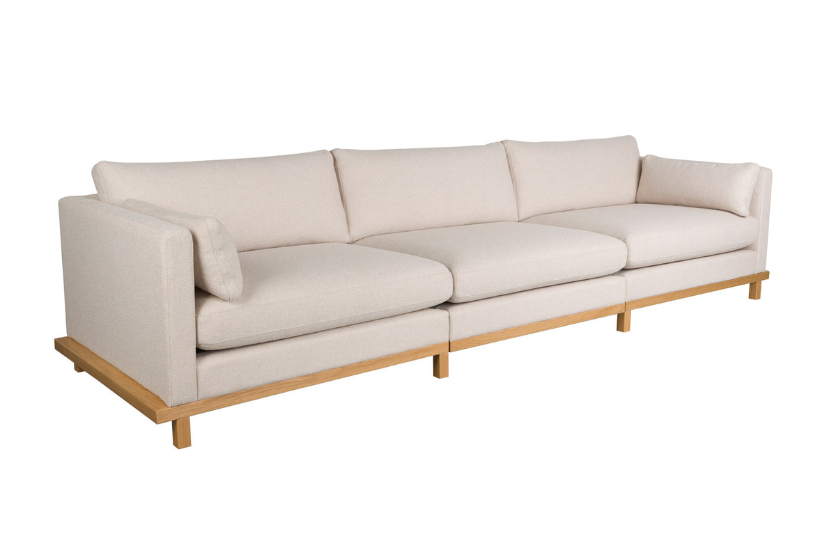 Sofa Blossom 4.5-Sitzer in Creme präsentiert im Onlineshop von KAQTU Design AG. 4er Sofa ist von Zuiver
