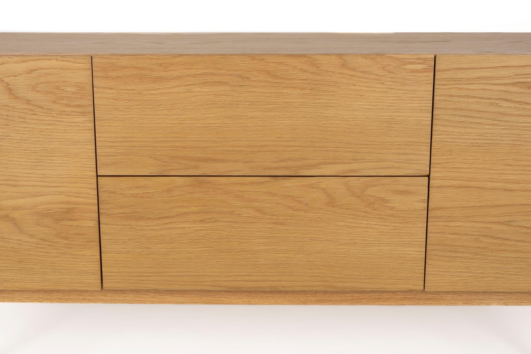 Cabinet High On Wood in Beige präsentiert im Onlineshop von KAQTU Design AG. Cabinet ist von Zuiver