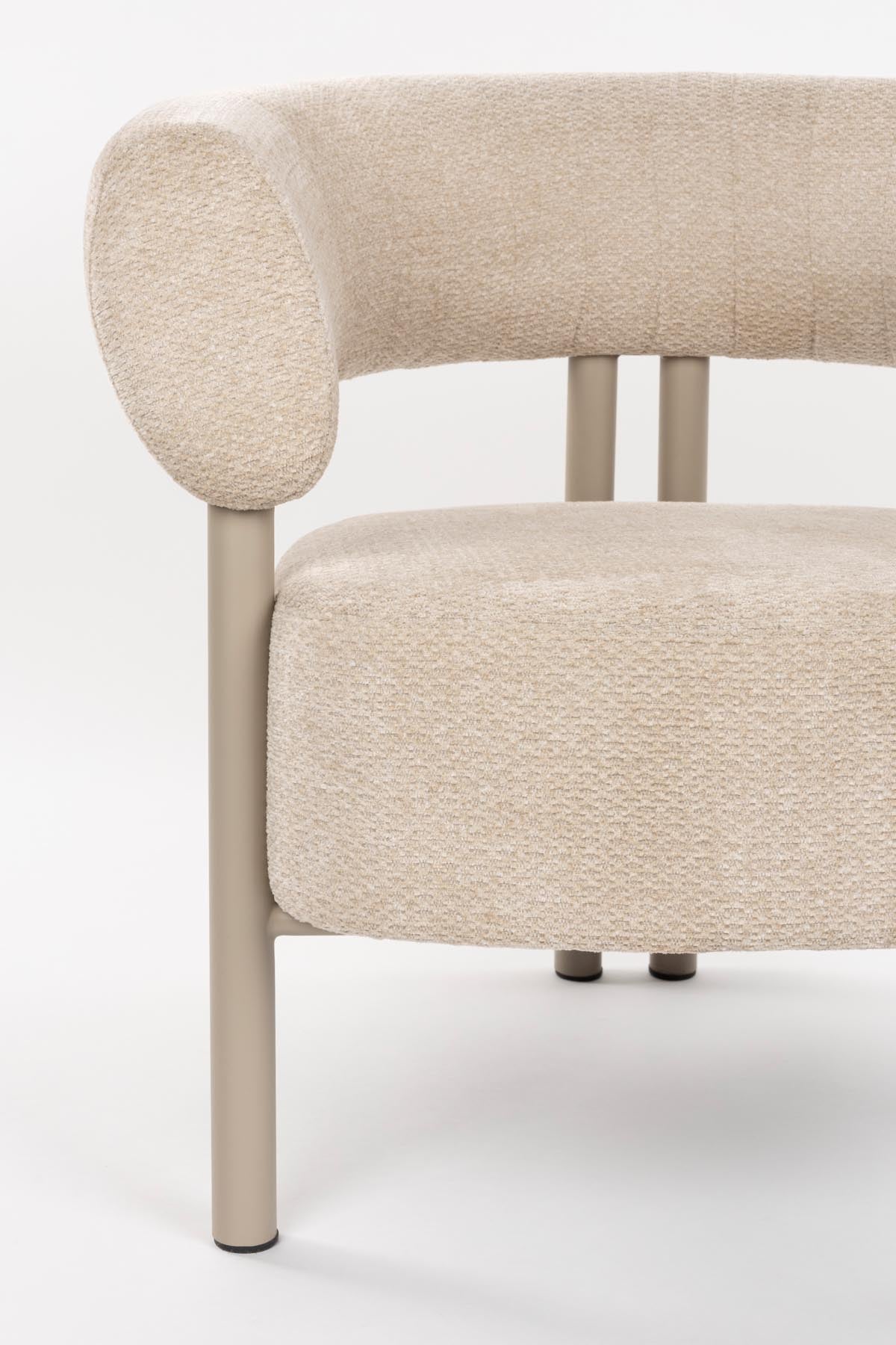Sessel Heels in beige präsentiert im Onlineshop von KAQTU Design AG. Sessel ist von Zuiver