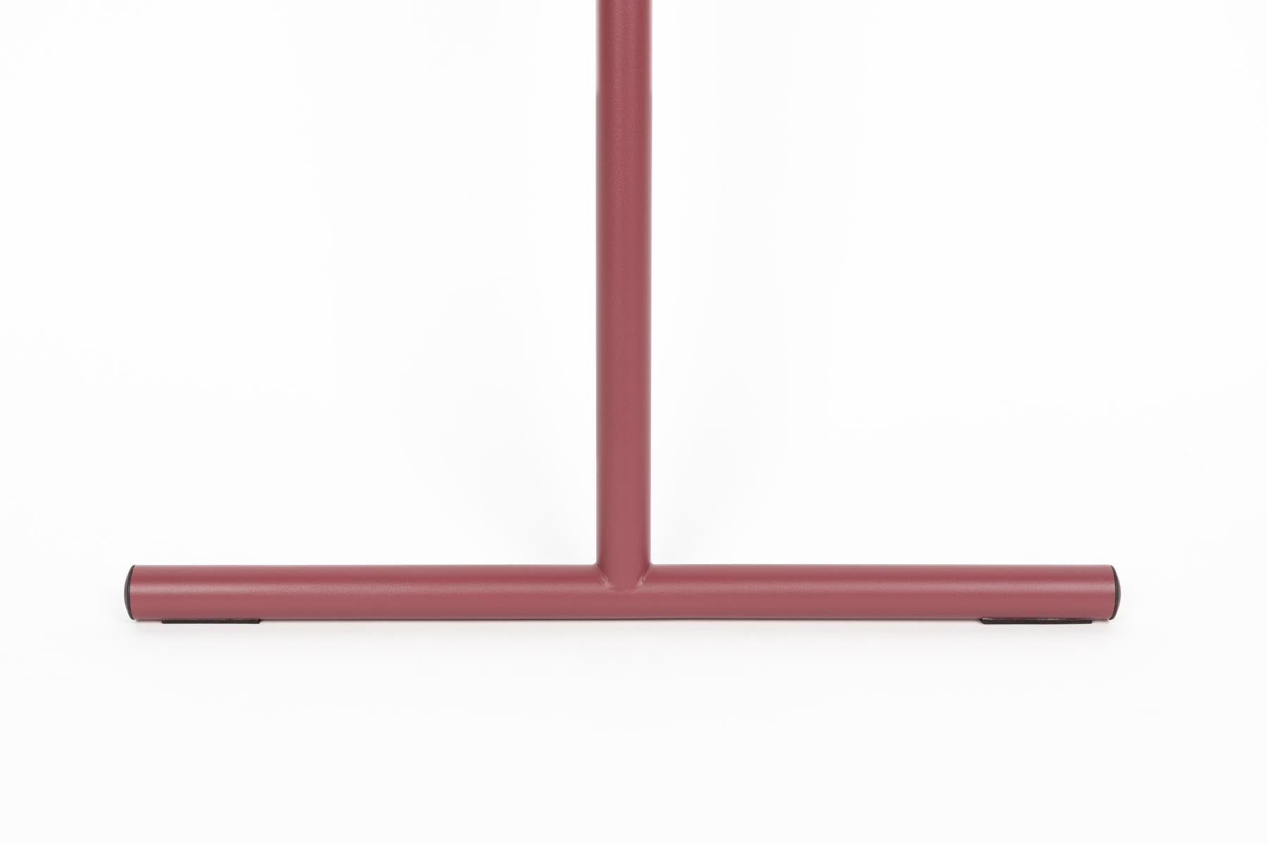 Leiter Tess in Marsala präsentiert im Onlineshop von KAQTU Design AG. Kleiderständer ist von Zuiver