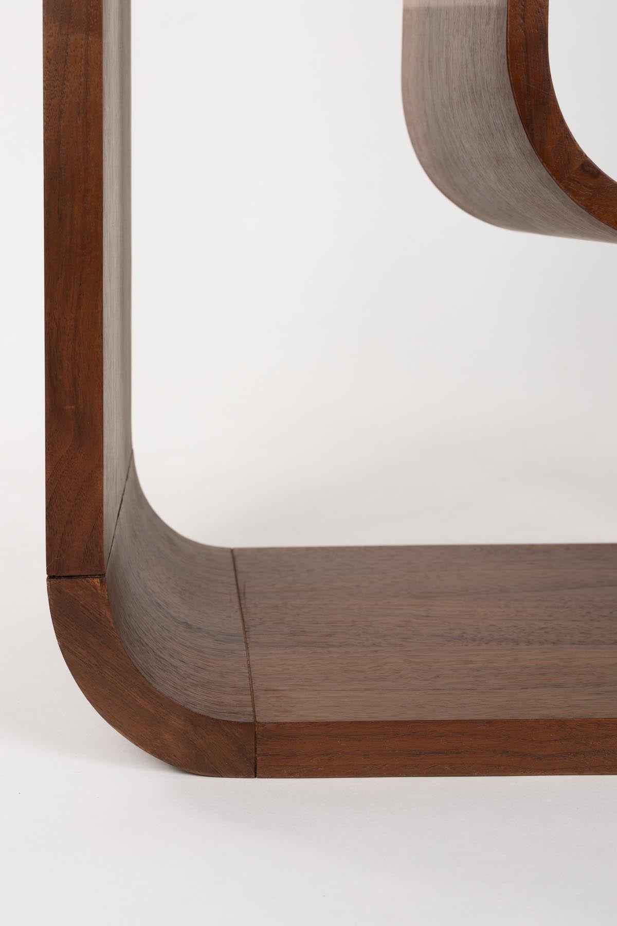 Seven Regal in Braun präsentiert im Onlineshop von KAQTU Design AG. Cabinet ist von Zuiver