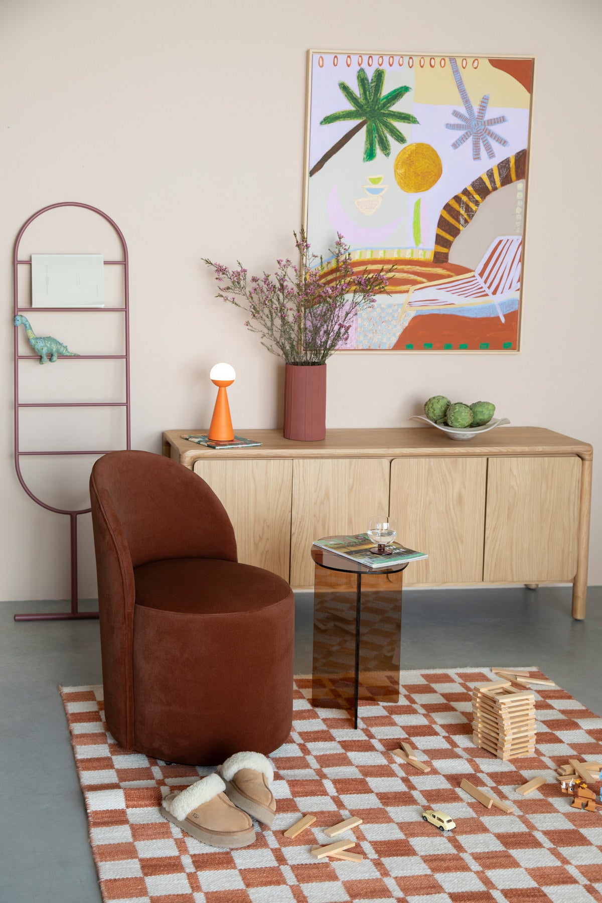 Sessel Plush in Braun präsentiert im Onlineshop von KAQTU Design AG. Sessel ist von Zuiver