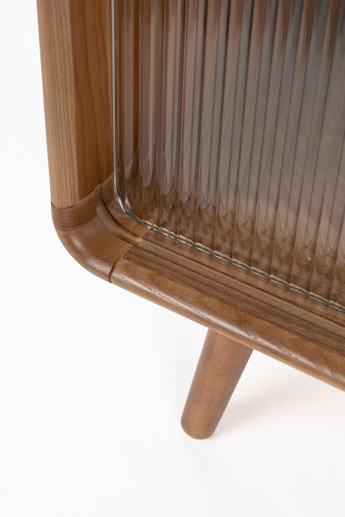 Sideboard Rise in Braun präsentiert im Onlineshop von KAQTU Design AG. Sideboards ist von Zuiver