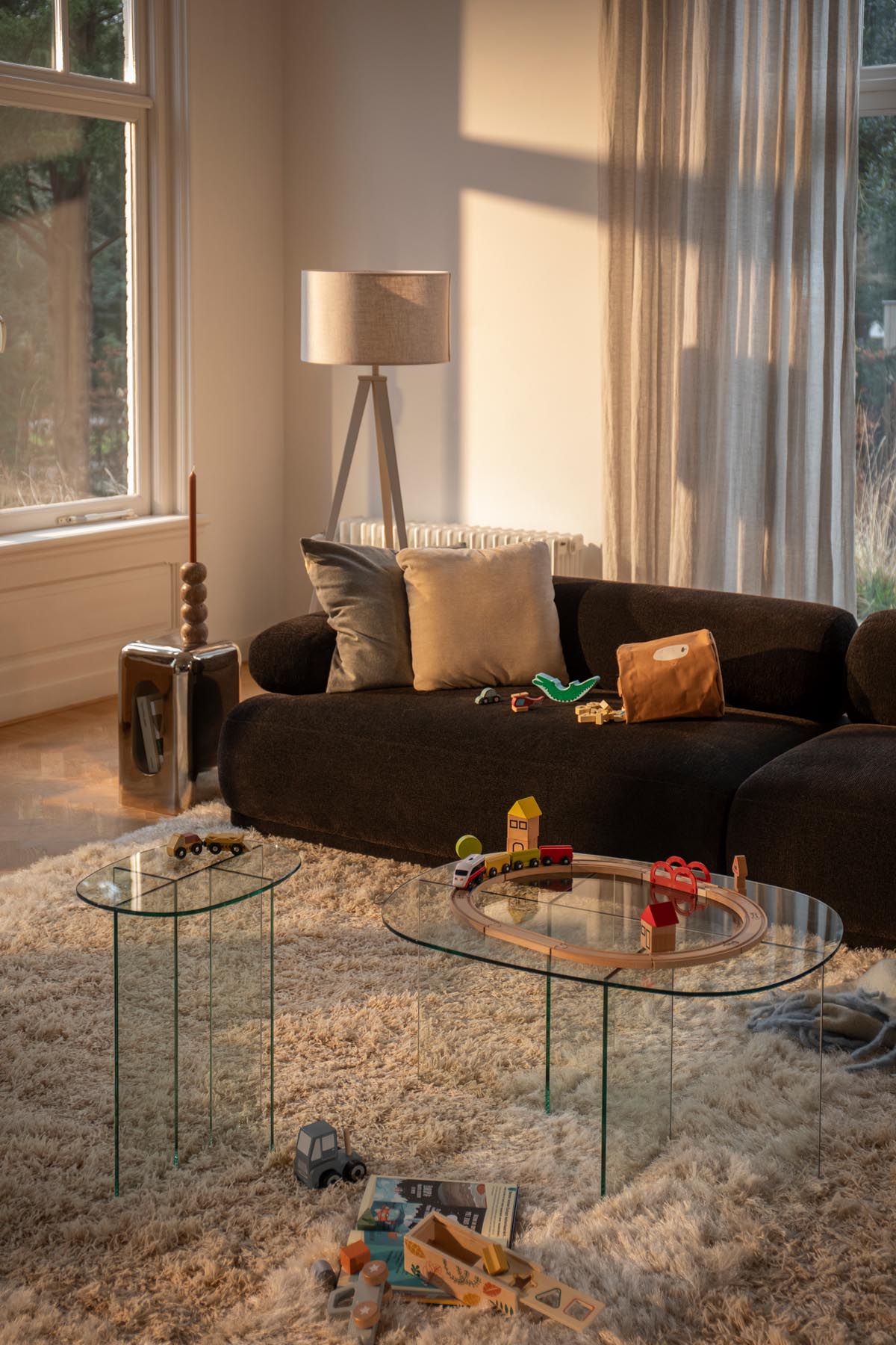 Sofa Rembrandt 4.5-Sitzer Rechts in Braun präsentiert im Onlineshop von KAQTU Design AG. 4er Sofa ist von Zuiver
