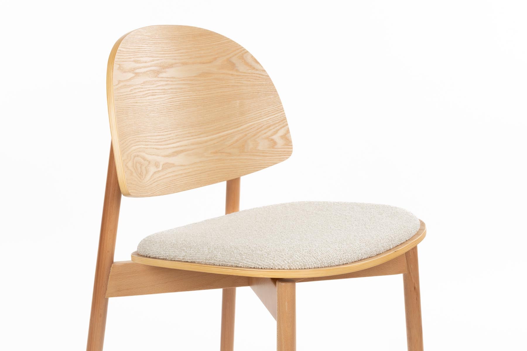 Stuhl Sunrise in Natürlich präsentiert im Onlineshop von KAQTU Design AG. Stuhl ist von Zuiver