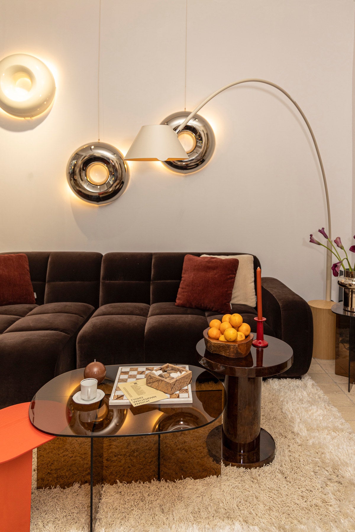 Braunes Ecksofa links Hazel von Zuiver mit Chaiselongue, Polyesterbezug und weicher Polsterung im modernen Design