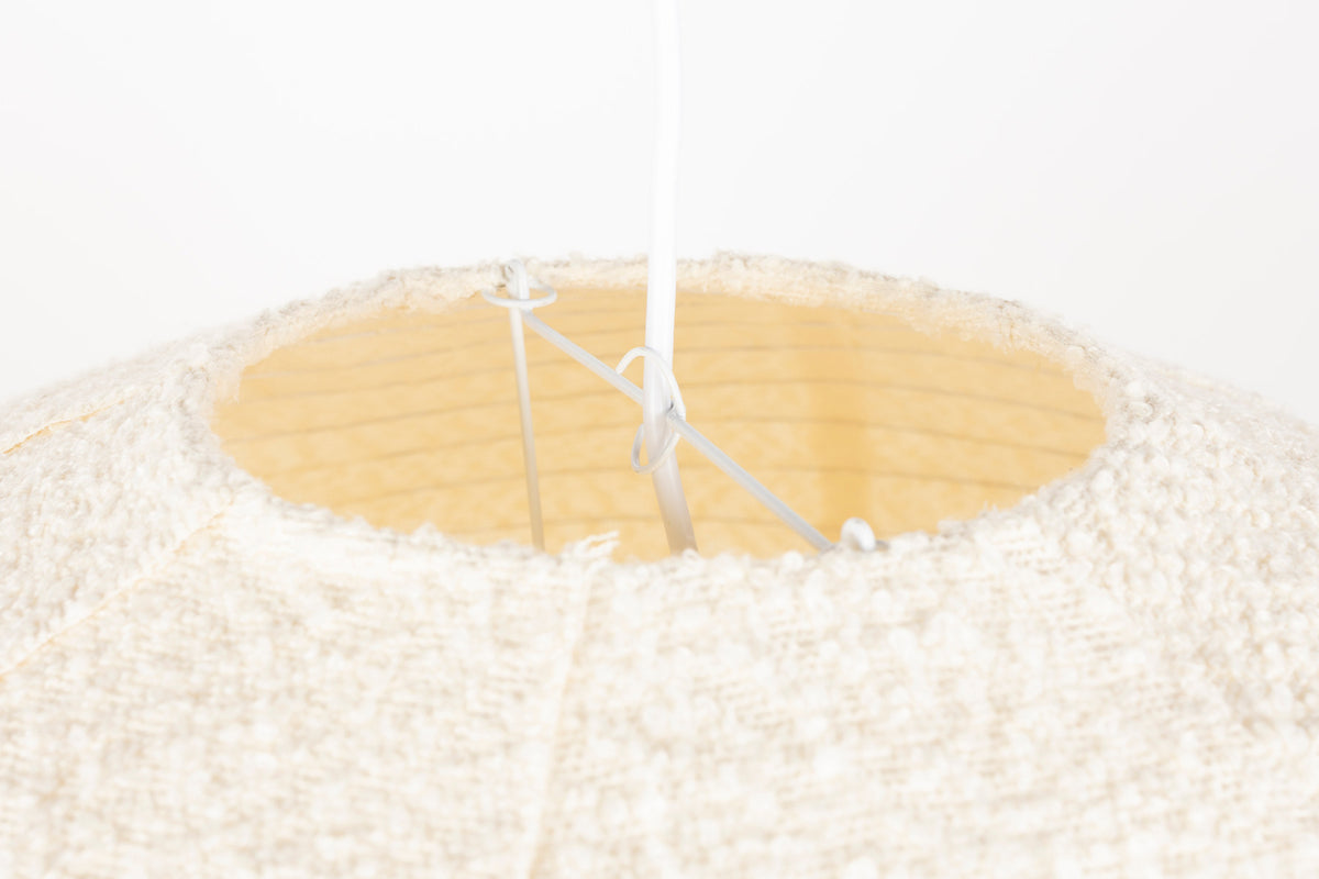Pendelleuchte Cocoon in Creme präsentiert im Onlineshop von KAQTU Design AG. Pendelleuchte ist von Zuiver