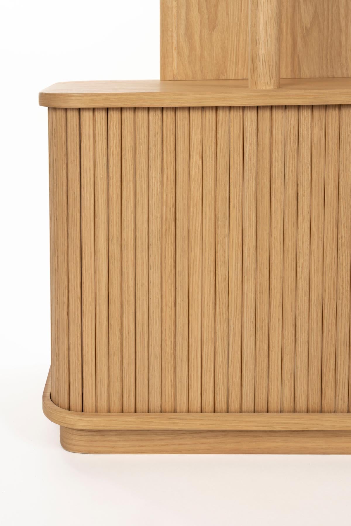 Bücherregal Barbier in Natürlich präsentiert im Onlineshop von KAQTU Design AG. Cabinet ist von Zuiver