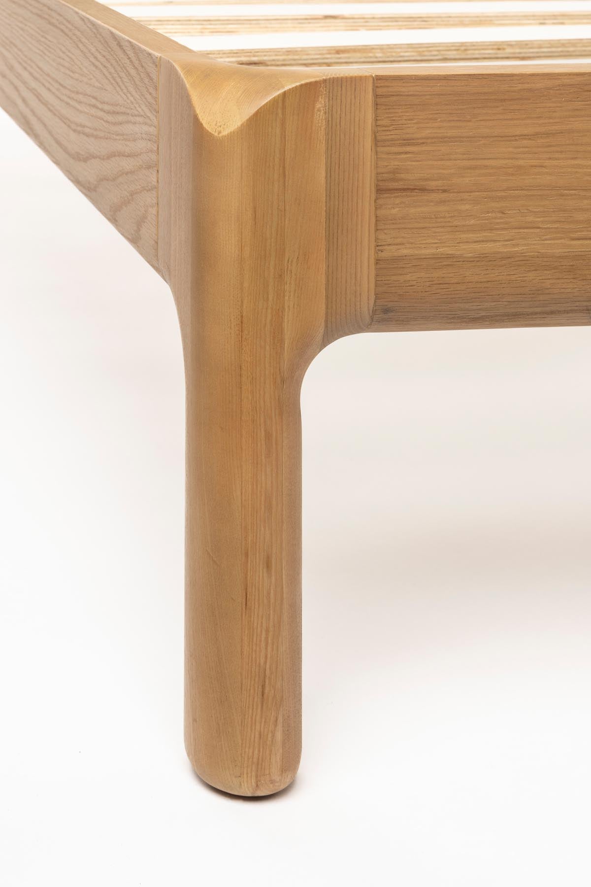Bett Storm Webbing Natural 160 in Natural präsentiert im Onlineshop von KAQTU Design AG. Bett ist von Zuiver