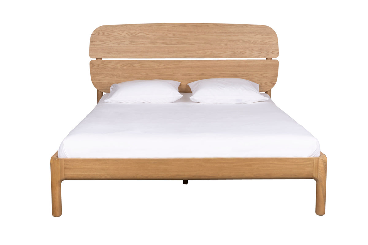 Bett Storm Natural 180 in Natur präsentiert im Onlineshop von KAQTU Design AG. Bett ist von Zuiver