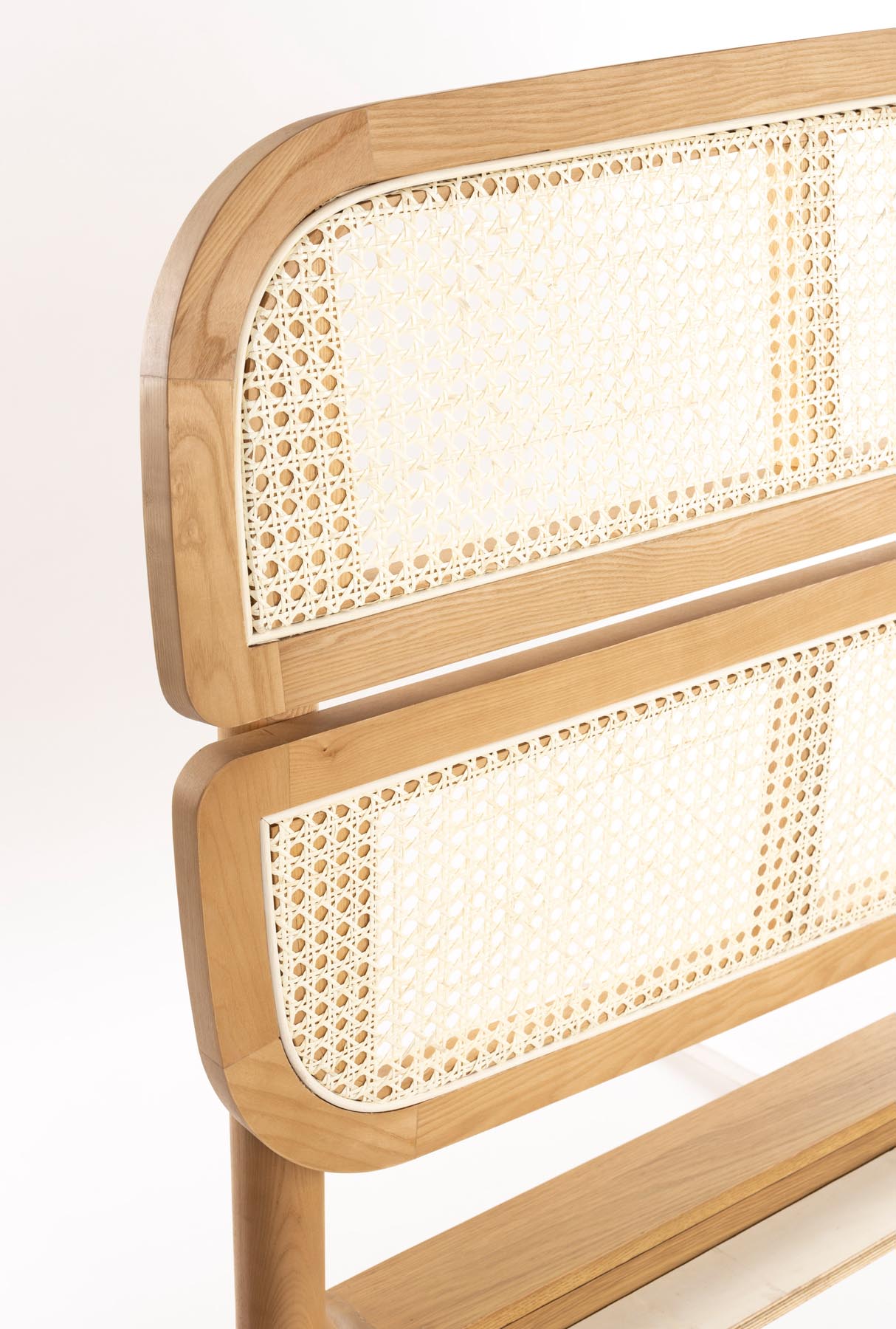 Bett Storm Natural 180 in Natural präsentiert im Onlineshop von KAQTU Design AG. Bett ist von Zuiver