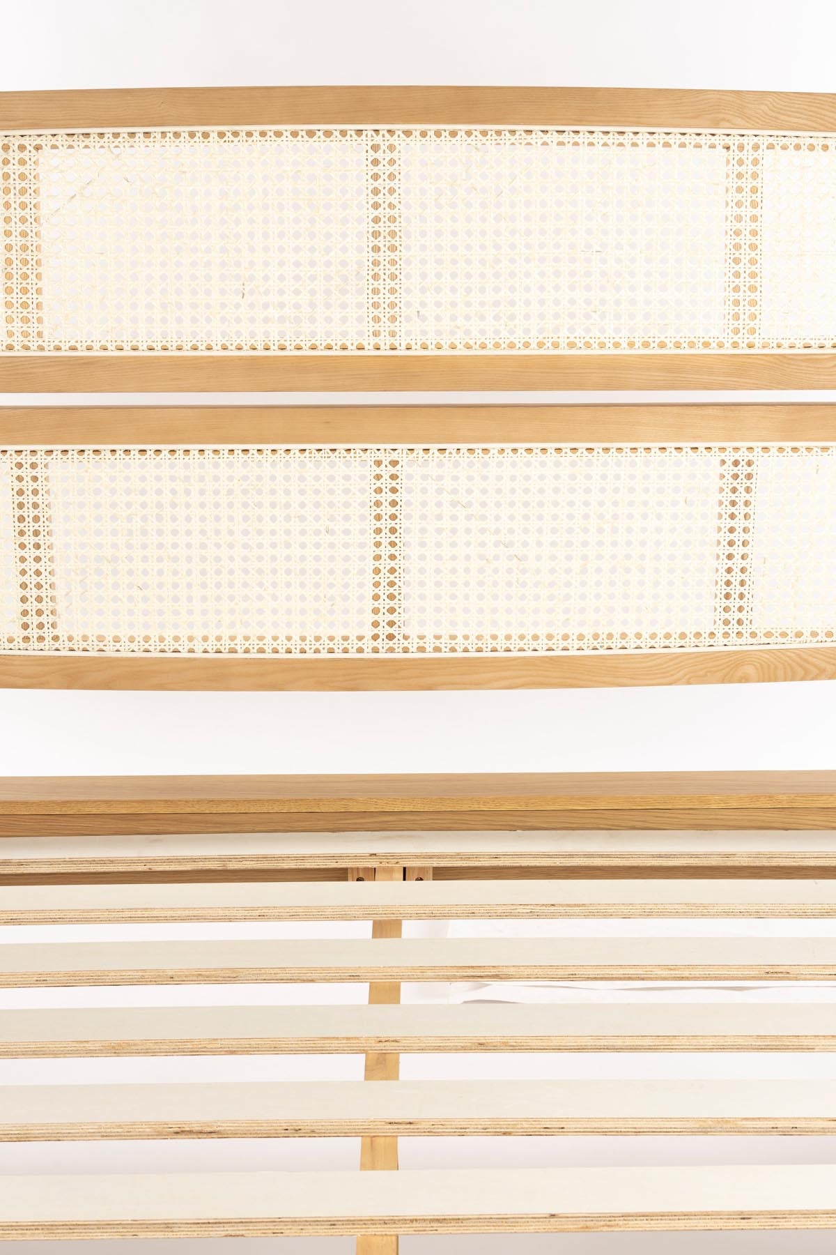 Bett Storm Natural 180 in Natural präsentiert im Onlineshop von KAQTU Design AG. Bett ist von Zuiver