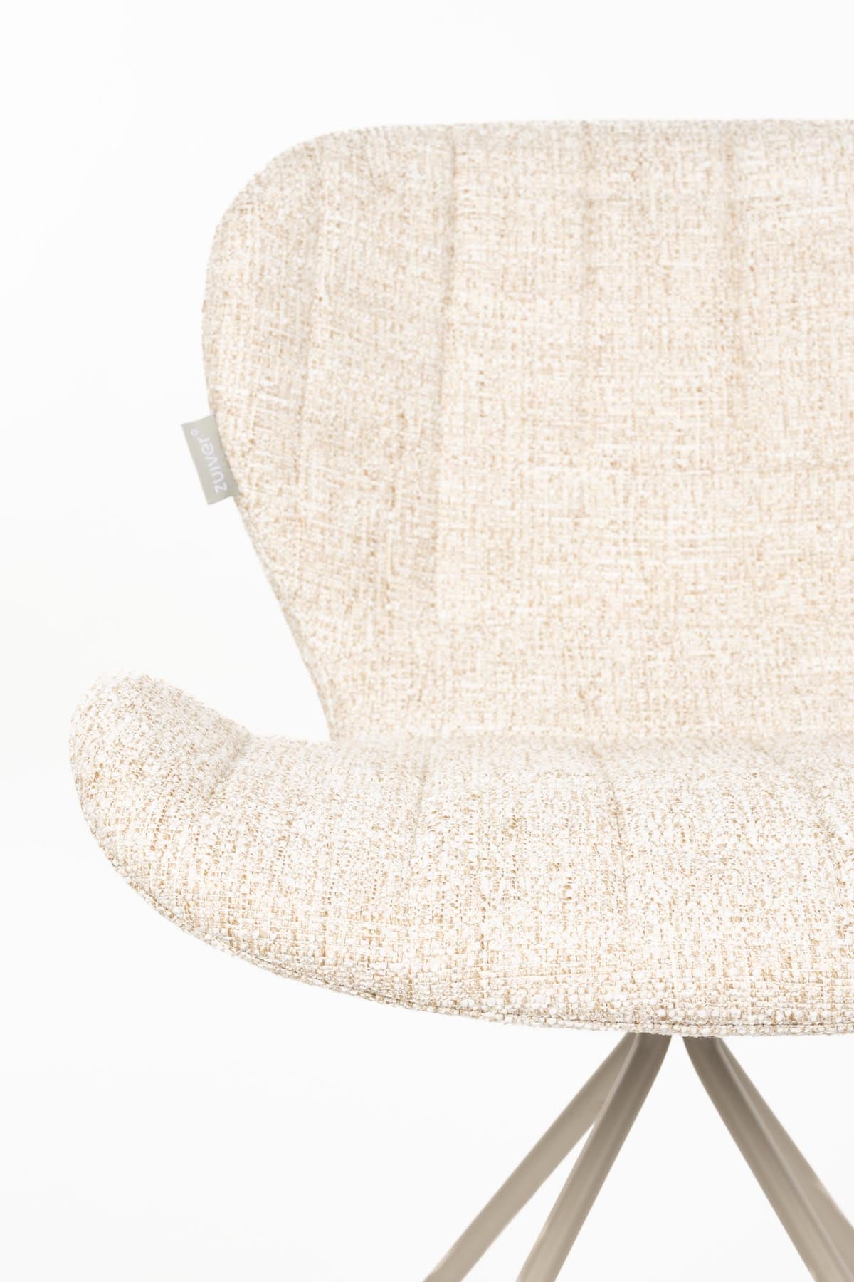 Stuhl Omg in Beige präsentiert im Onlineshop von KAQTU Design AG. Stuhl ist von Zuiver