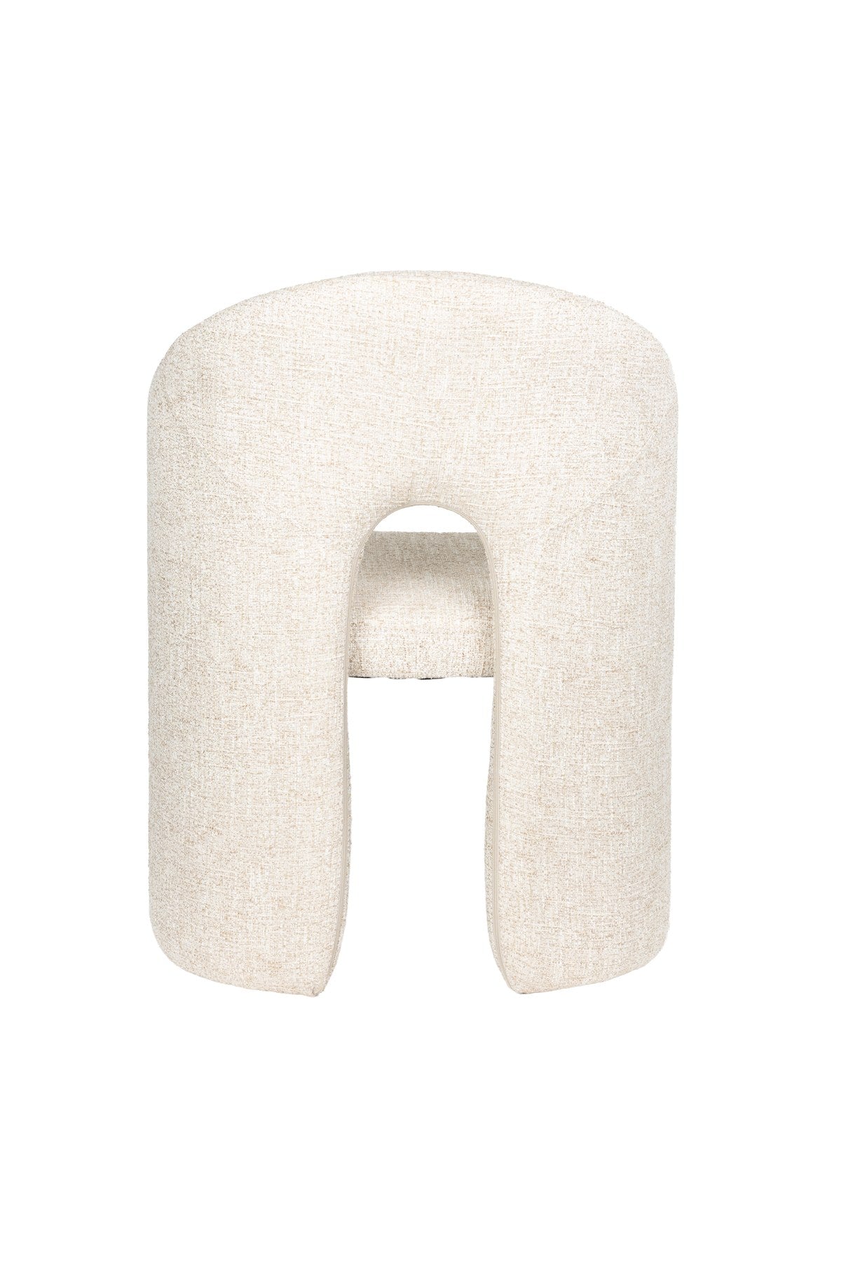 Beiger gepolsterter Stuhl Chair Contour von Zuiver mit Sitzfläche und Rückenlehne aus Polyester, Gestell ebenfalls in Beige gehalten.