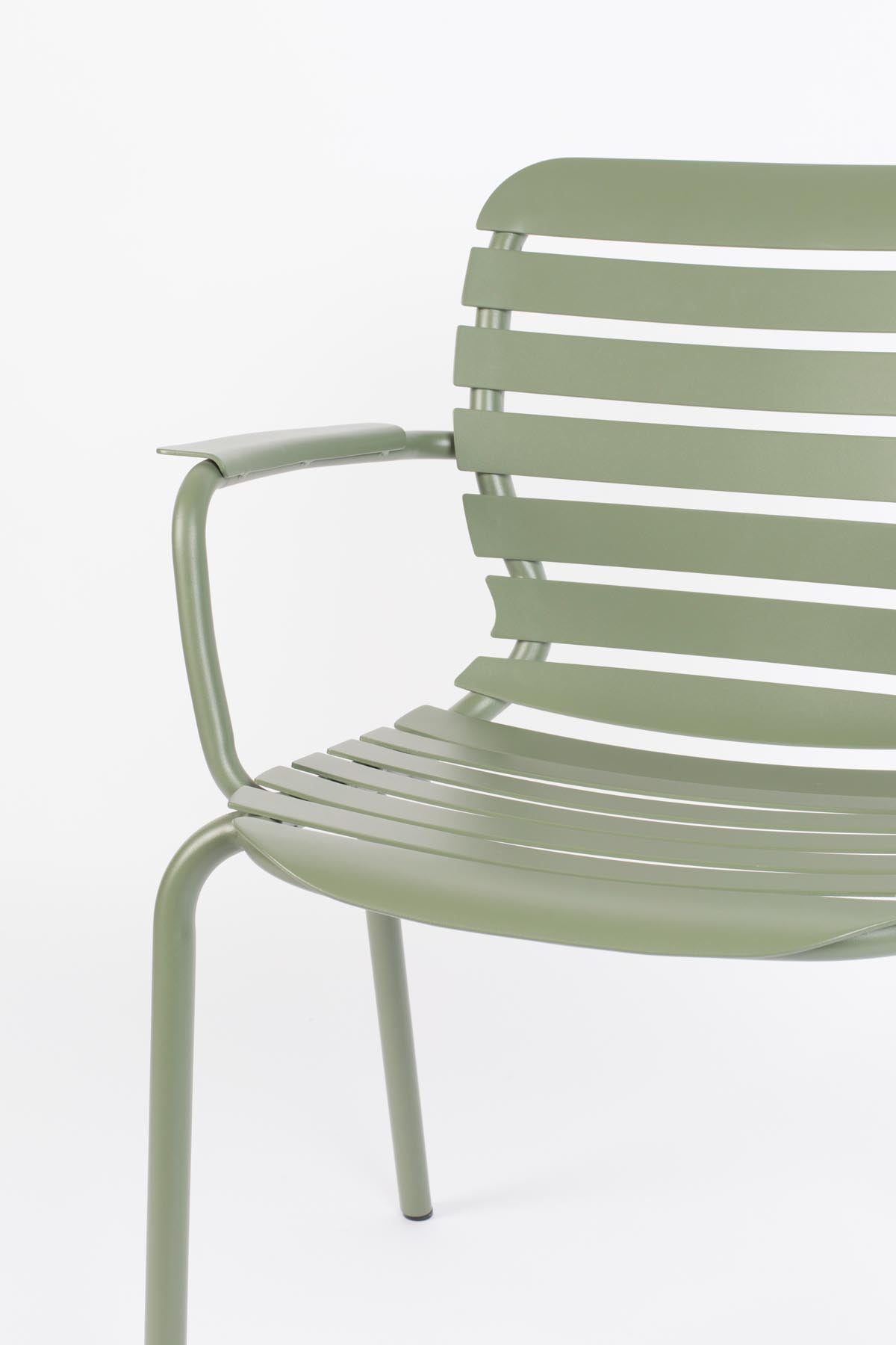 Gartentisch Vondel 214 + 6 Armlehnstühle Vondel Grün in Grün präsentiert im Onlineshop von KAQTU Design AG. Gartentischset ist von Zuiver