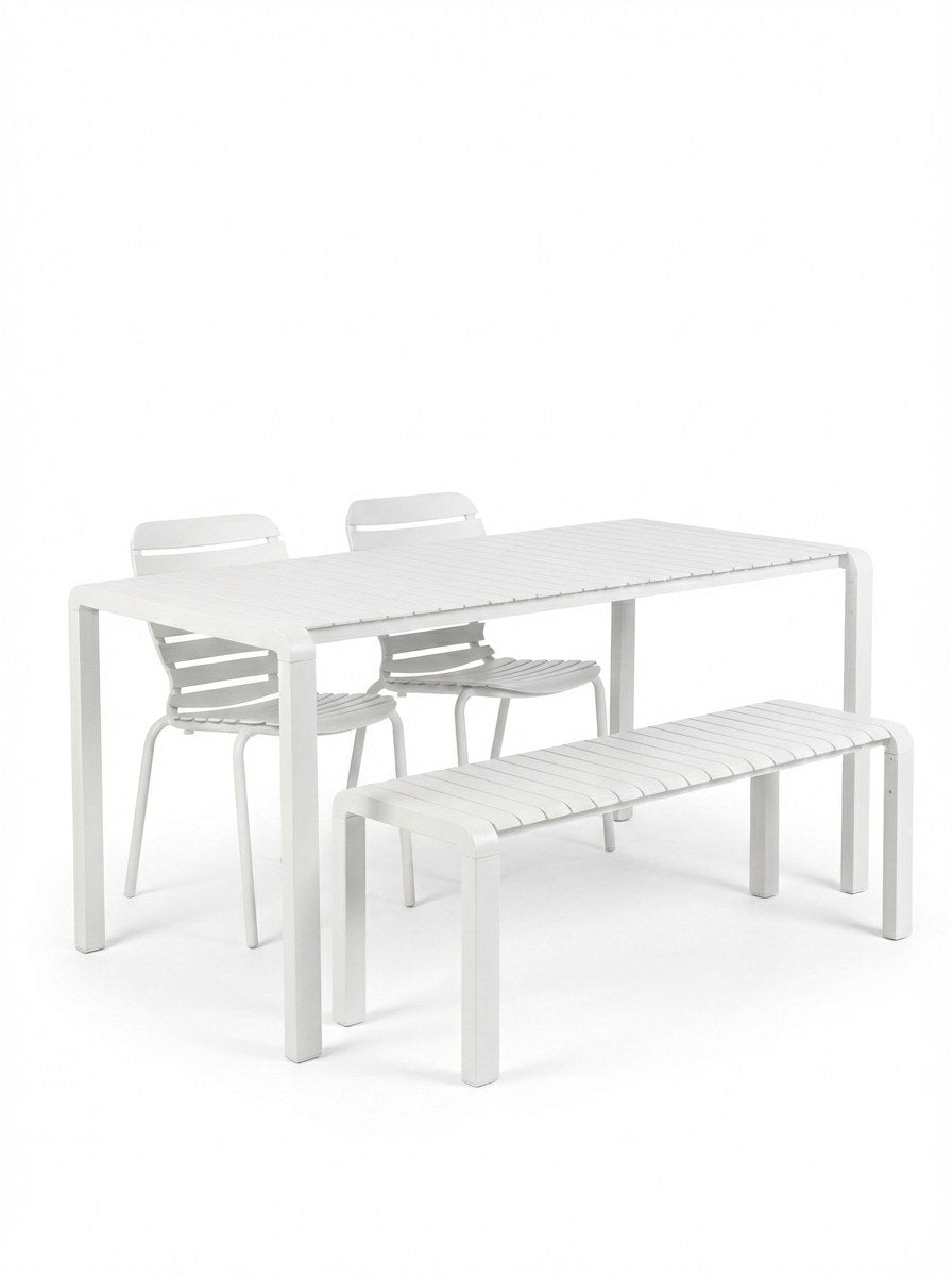 Gartentisch Vondel 168.5 + 2 Stühle + Bank Vondel weiss in Weiss präsentiert im Onlineshop von KAQTU Design AG. Gartentischset ist von Zuiver