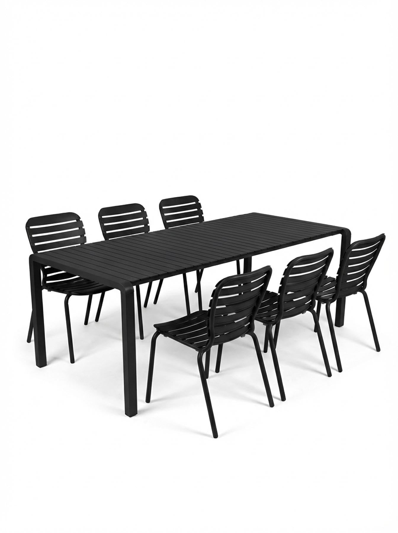 Gartentisch Vondel 214 + 6 Stühle Vondel Schwarz in Schwarz präsentiert im Onlineshop von KAQTU Design AG. Gartentischset ist von Zuiver