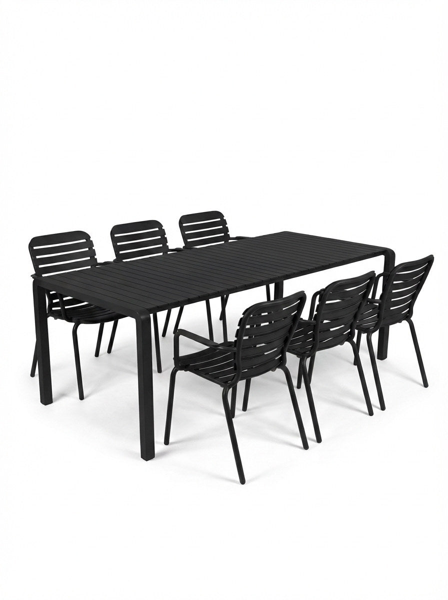 Gartentisch Vondel 214 + 6 Armlehnstühle Vondel Schwarz in Schwarz präsentiert im Onlineshop von KAQTU Design AG. Gartentischset ist von Zuiver
