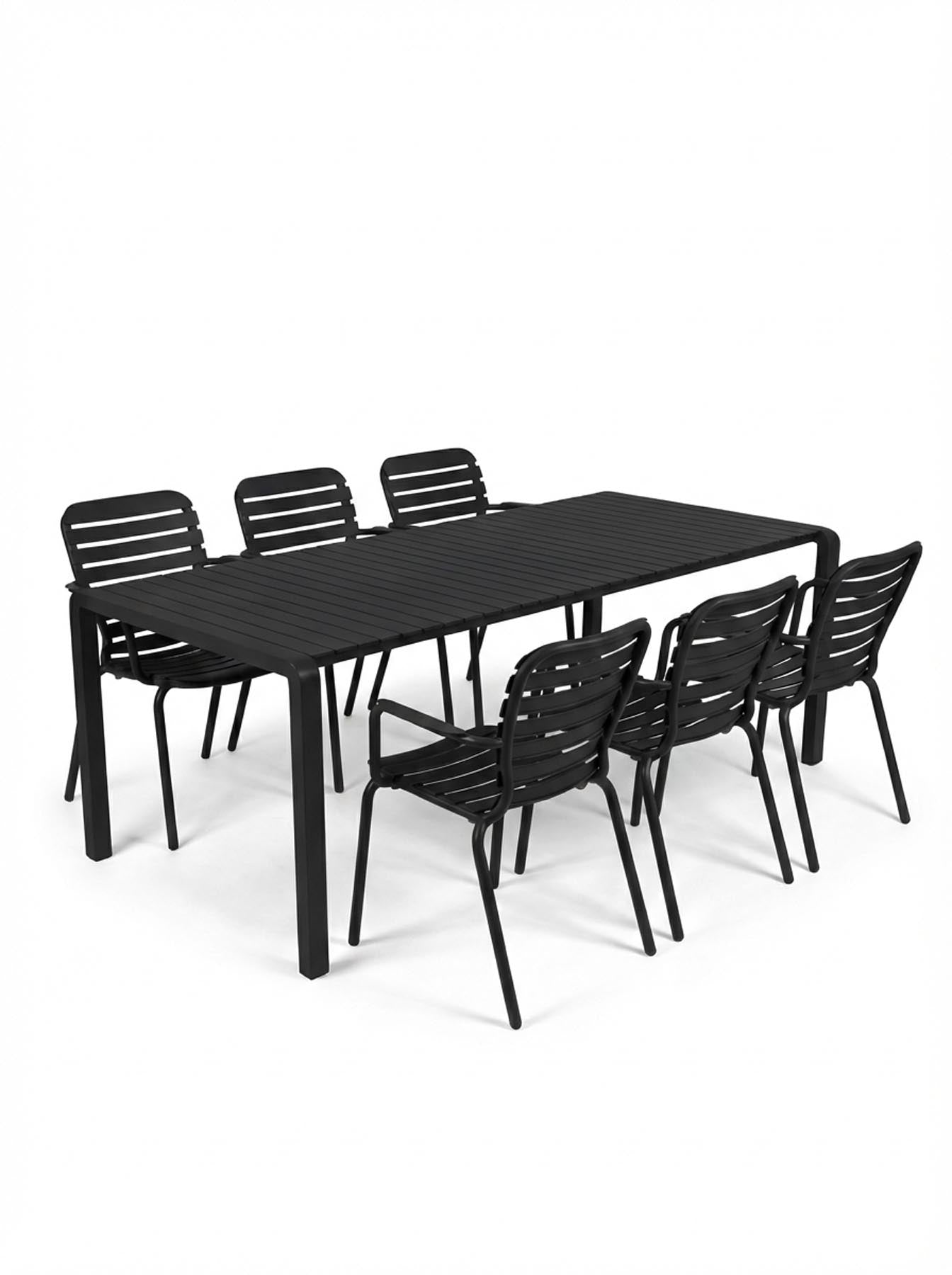 Gartentisch Vondel 214 + 6 Armlehnstühle Vondel Schwarz in Schwarz präsentiert im Onlineshop von KAQTU Design AG. Gartentischset ist von Zuiver