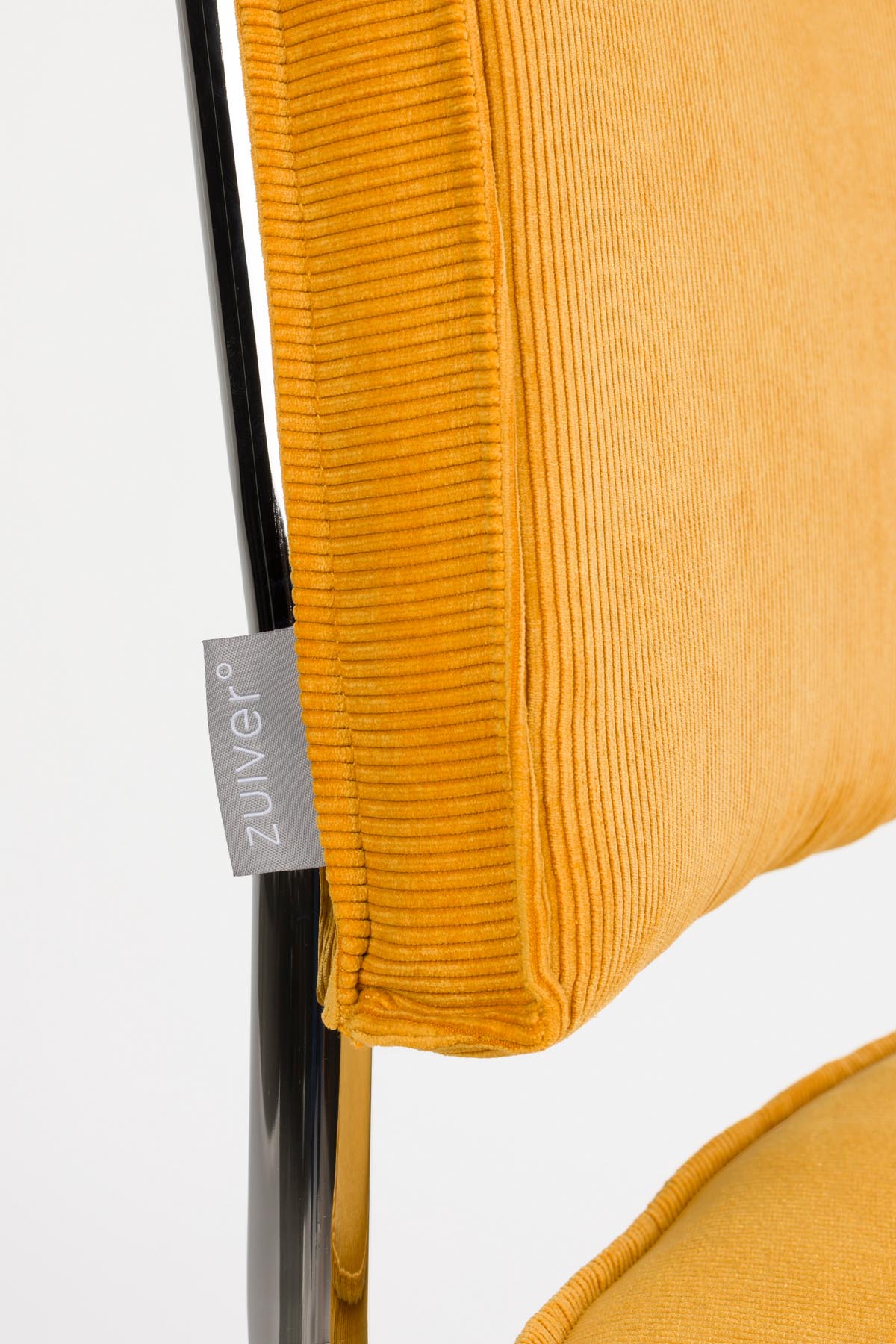 Stuhl Ridge in Gelb präsentiert im Onlineshop von KAQTU Design AG. Stuhl ist von Zuiver