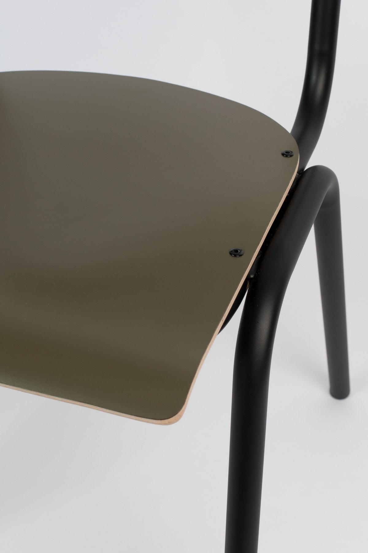 Stuhl Back to School in Olive präsentiert im Onlineshop von KAQTU Design AG. Stuhl ist von Zuiver