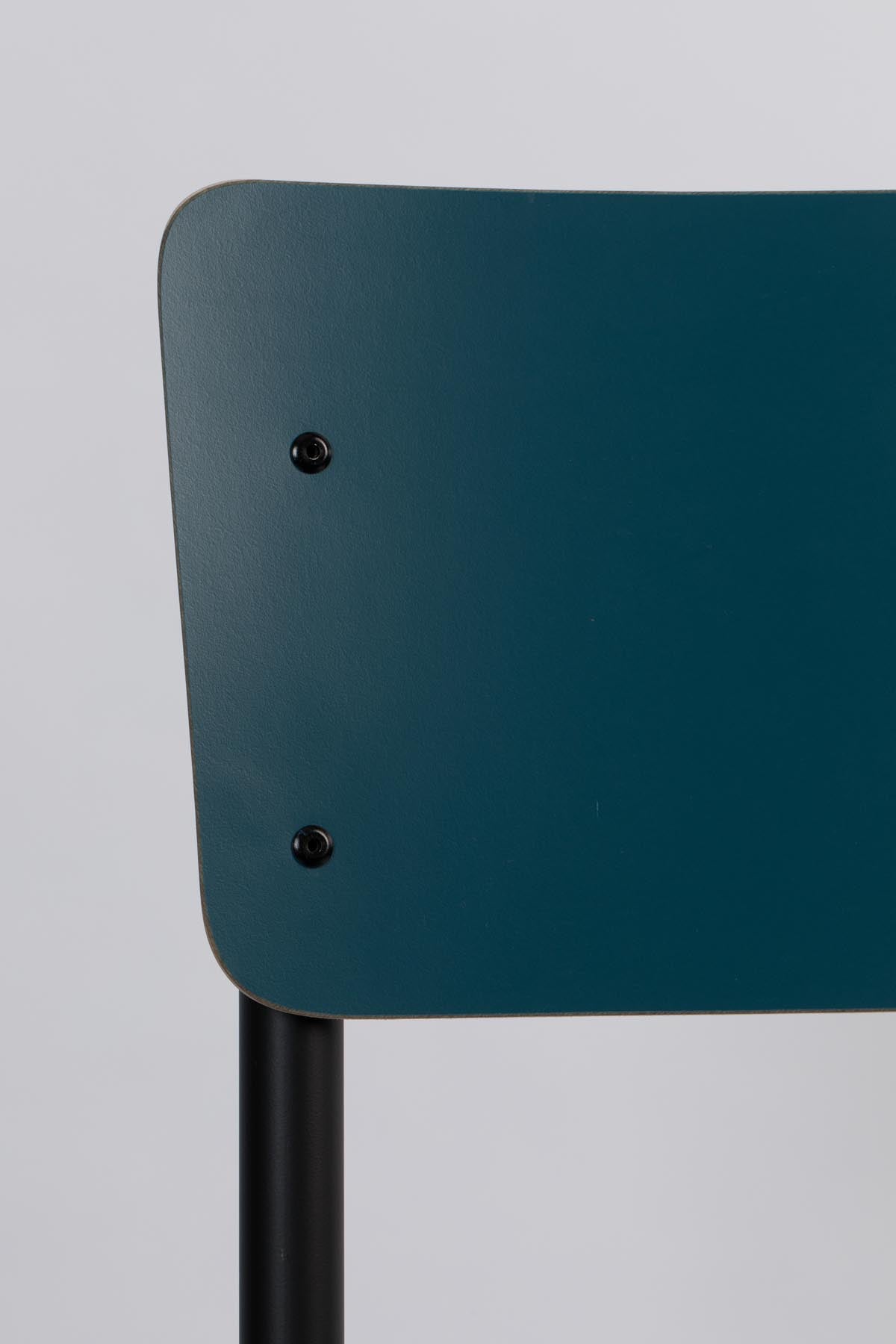 Stuhl Back to School in Blau präsentiert im Onlineshop von KAQTU Design AG. Stuhl ist von Zuiver
