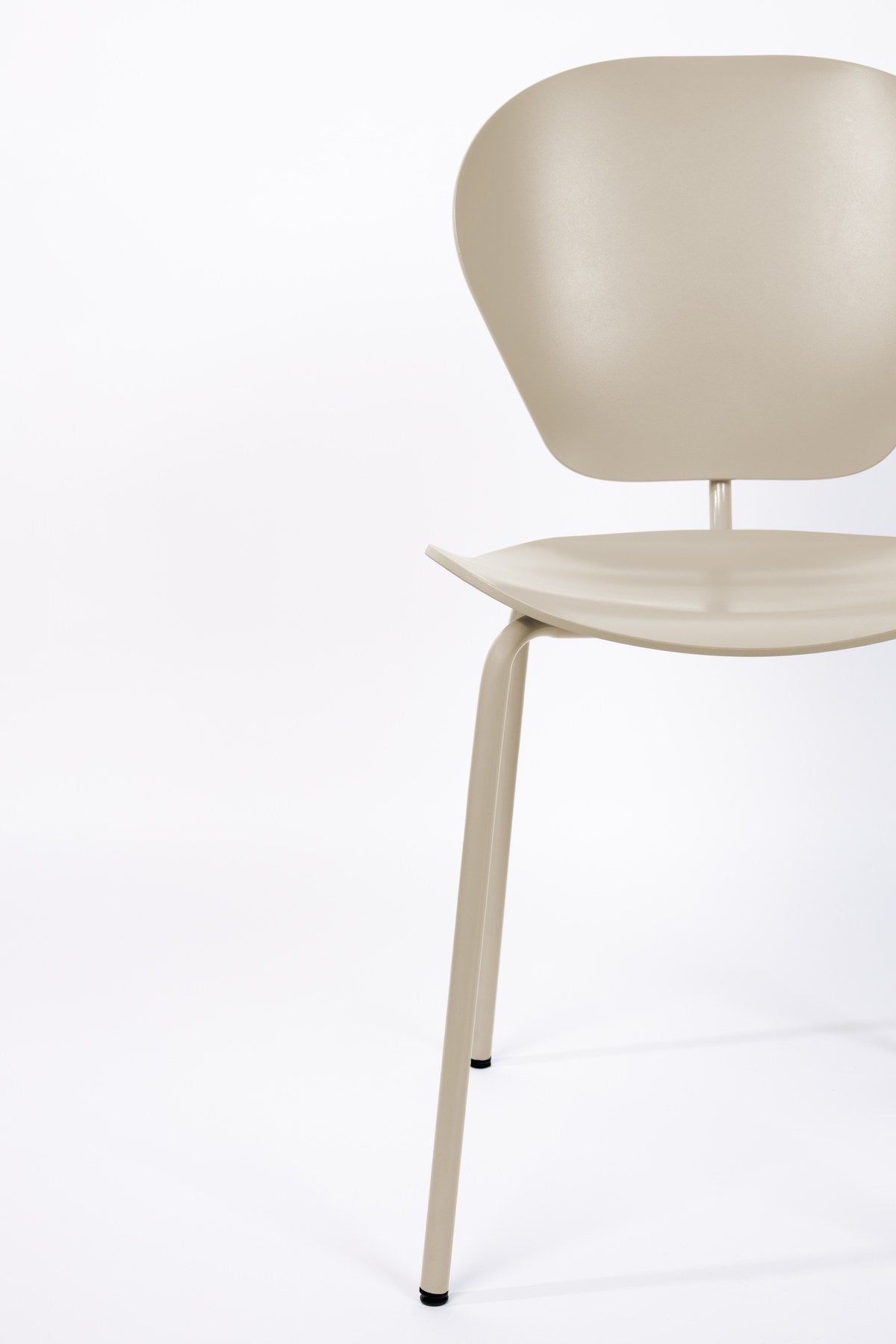 Esszimmerstuhl The Ocean mit Sitzschale aus Ozeanplastik auf Metallbeinen