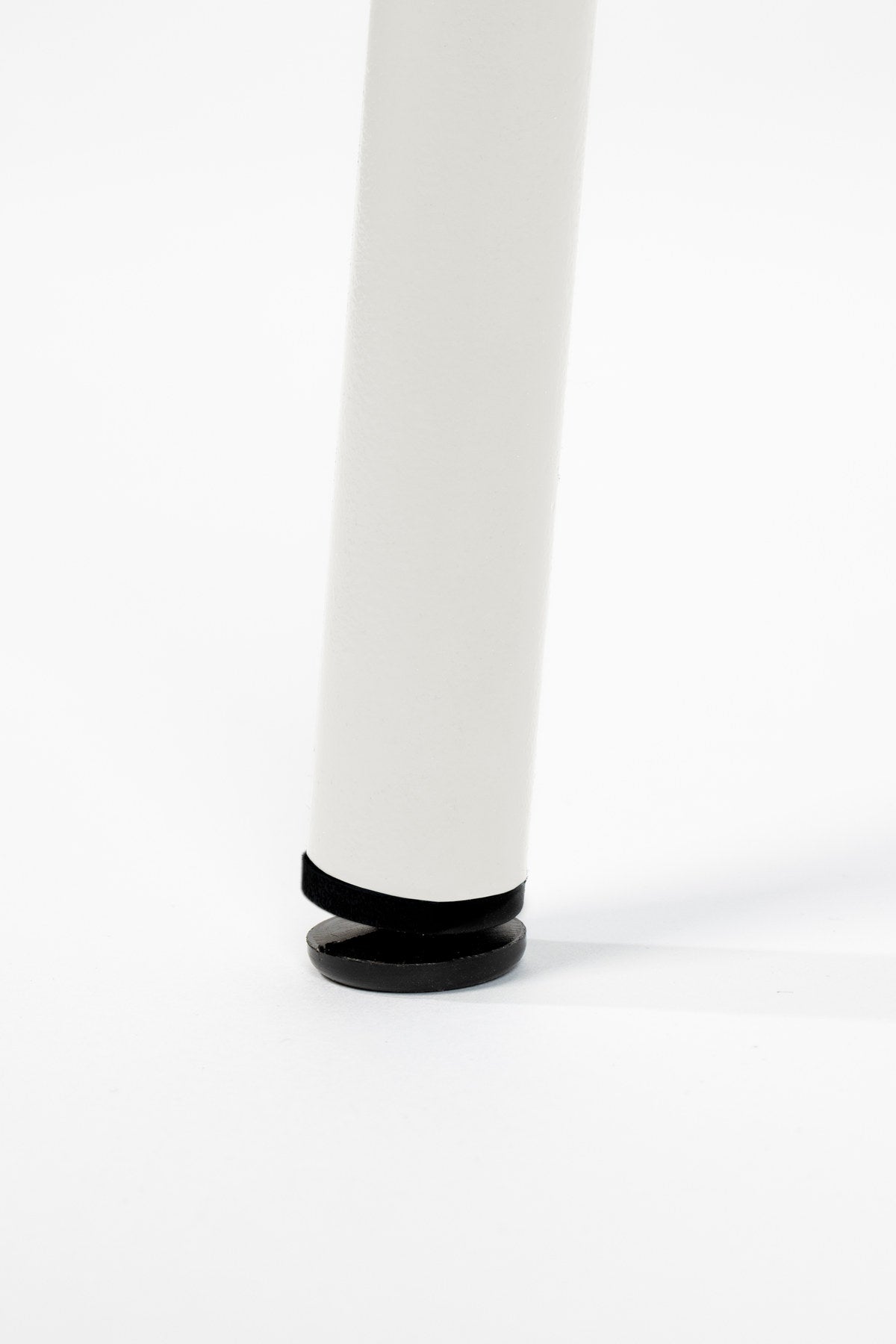Esszimmerstuhl The Ocean mit Sitzschale aus Ozeanplastik auf Metallbeinen