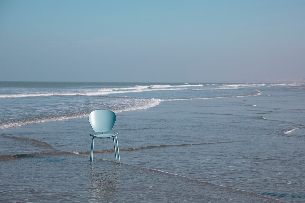Esszimmerstuhl The Ocean mit Sitzschale aus Ozeanplastik auf Metallbeinen