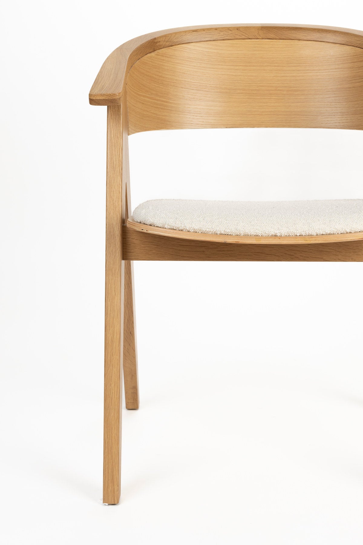 Stuhl Ndsm in Natural präsentiert im Onlineshop von KAQTU Design AG. Schalenstuhl mit Armlehne ist von Zuiver