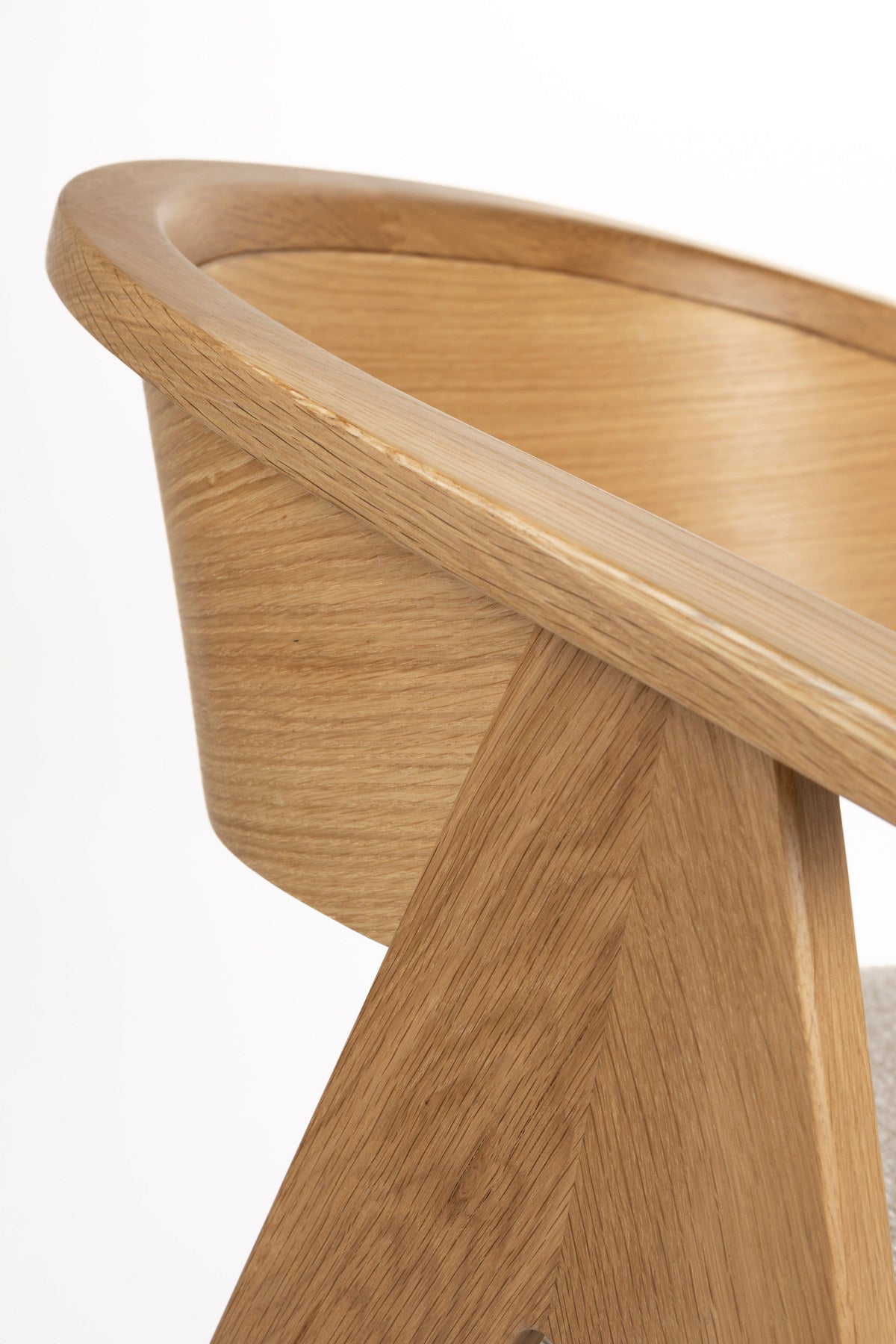 Stuhl Ndsm in Natural präsentiert im Onlineshop von KAQTU Design AG. Schalenstuhl mit Armlehne ist von Zuiver