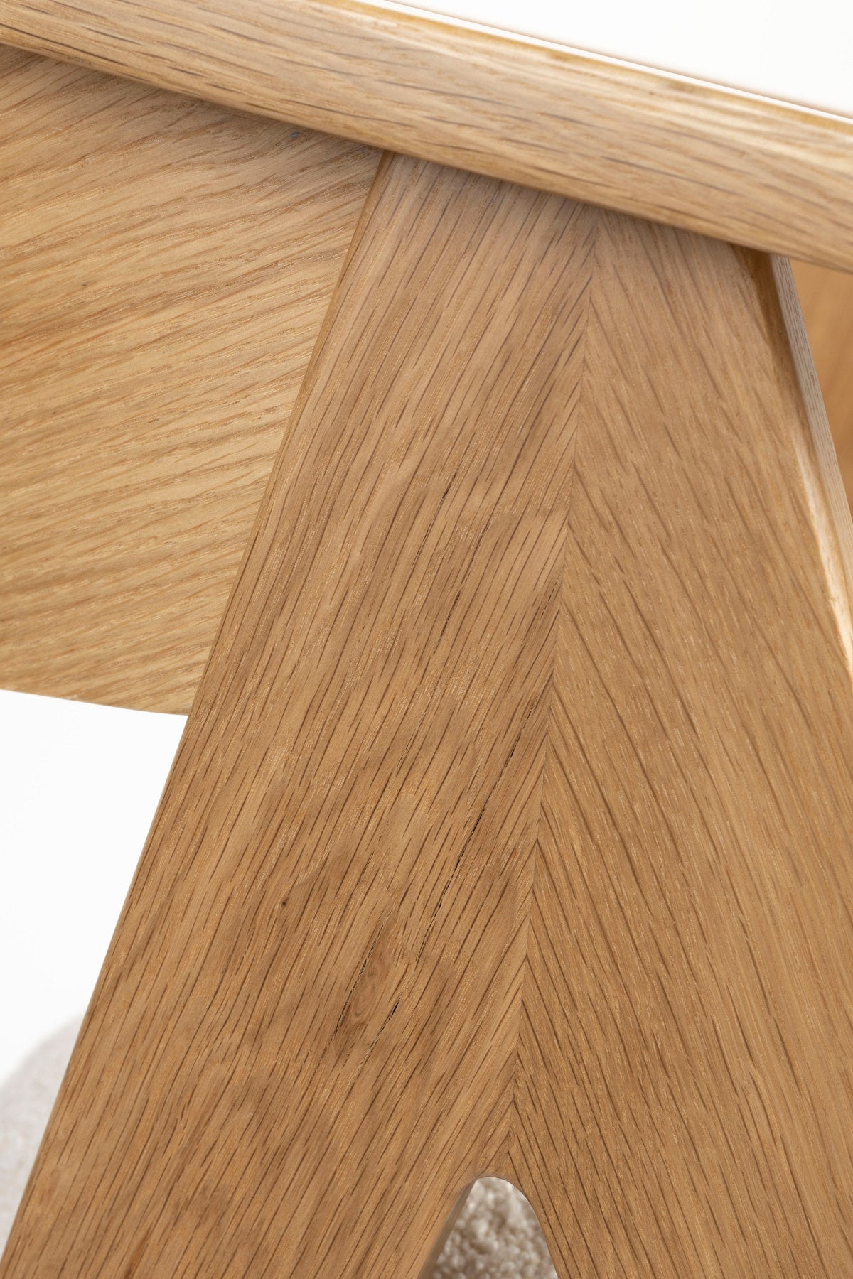 Stuhl Ndsm in Natural präsentiert im Onlineshop von KAQTU Design AG. Schalenstuhl mit Armlehne ist von Zuiver
