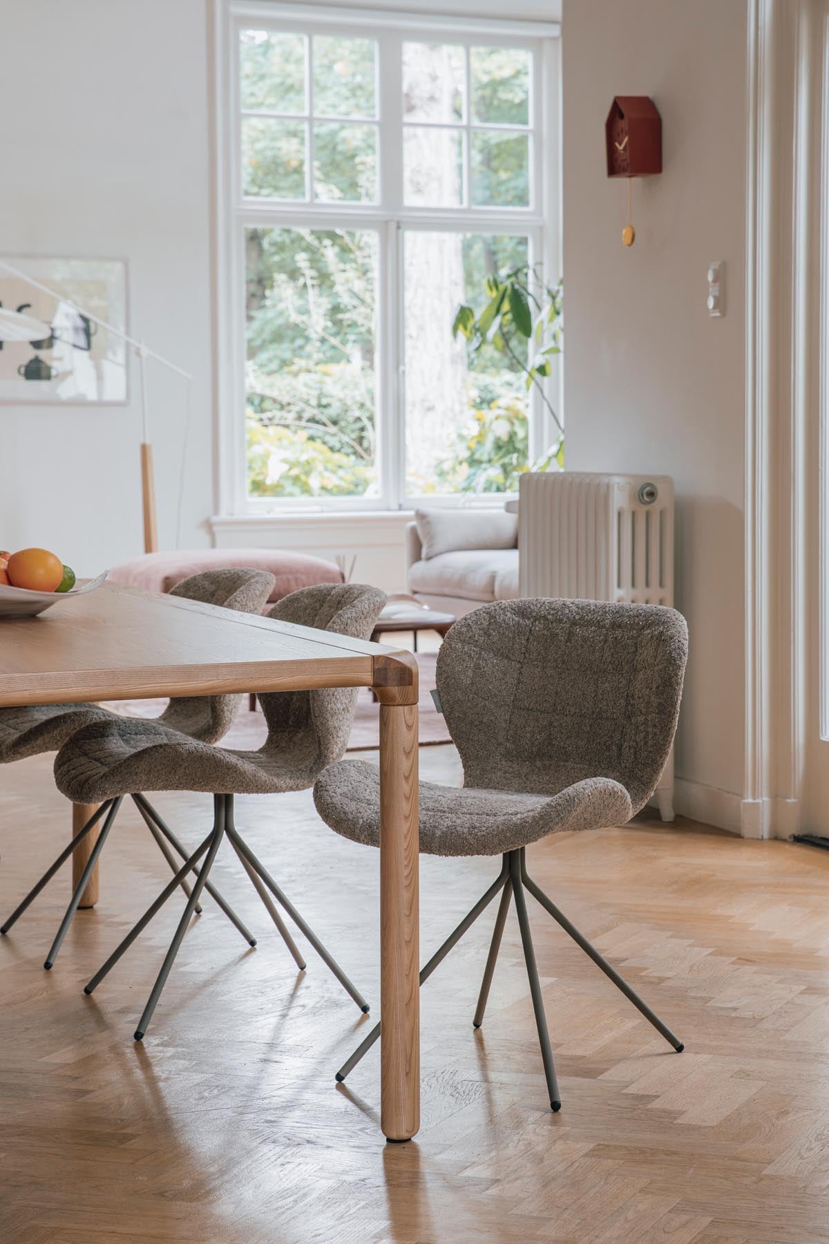 Stuhl OMG Soft in  Beige präsentiert im Onlineshop von KAQTU Design AG. Stuhl ist von Zuiver