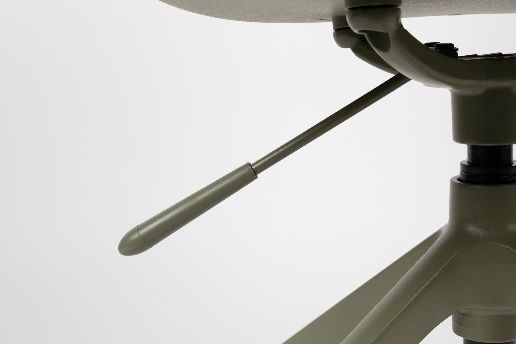 Bürostuhl mit Armlehne Albert Kuip  in Grün präsentiert im Onlineshop von KAQTU Design AG. Bürostuhl mit Armlehne ist von Zuiver