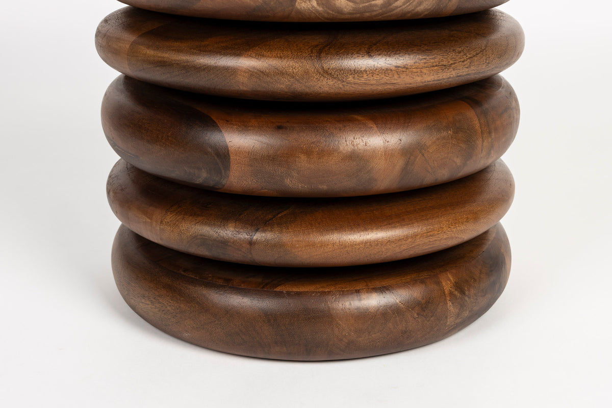 Disc Hocker in Braun präsentiert im Onlineshop von KAQTU Design AG. Hocker ist von Zuiver
