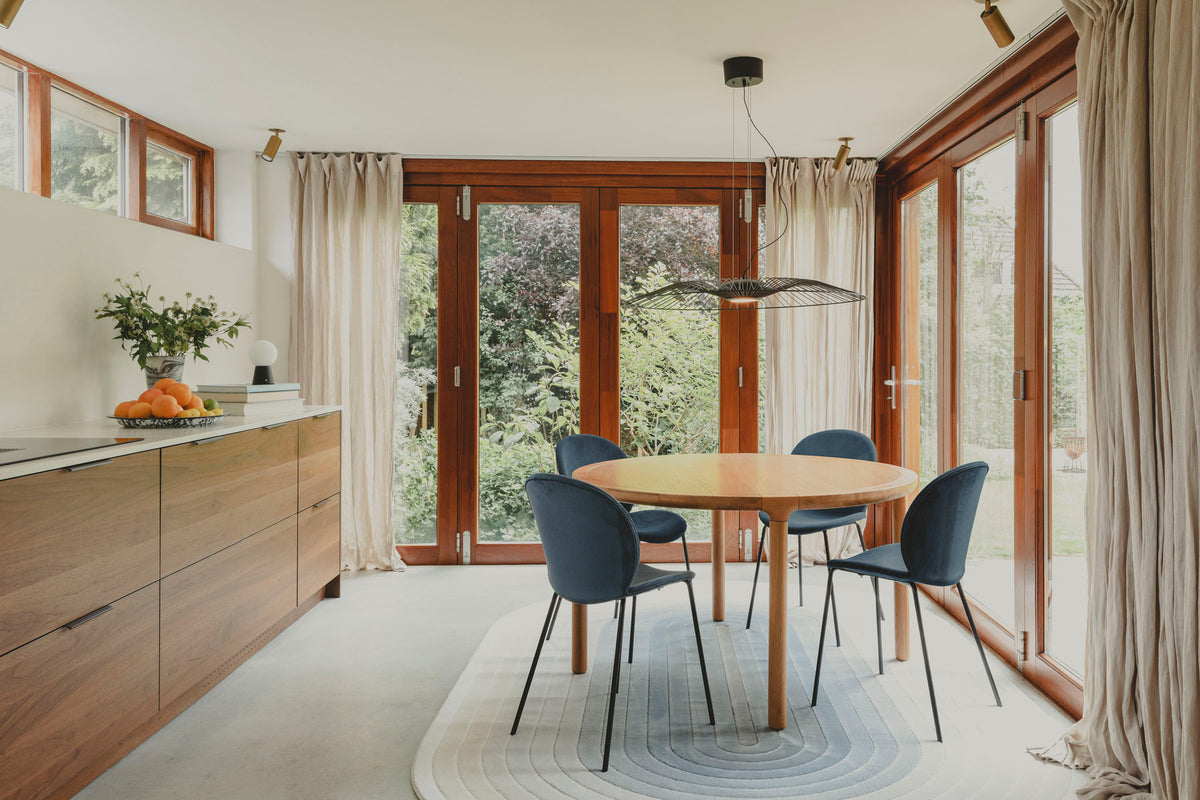 Tisch Storm in Natur präsentiert im Onlineshop von KAQTU Design AG. Esstisch ist von Zuiver