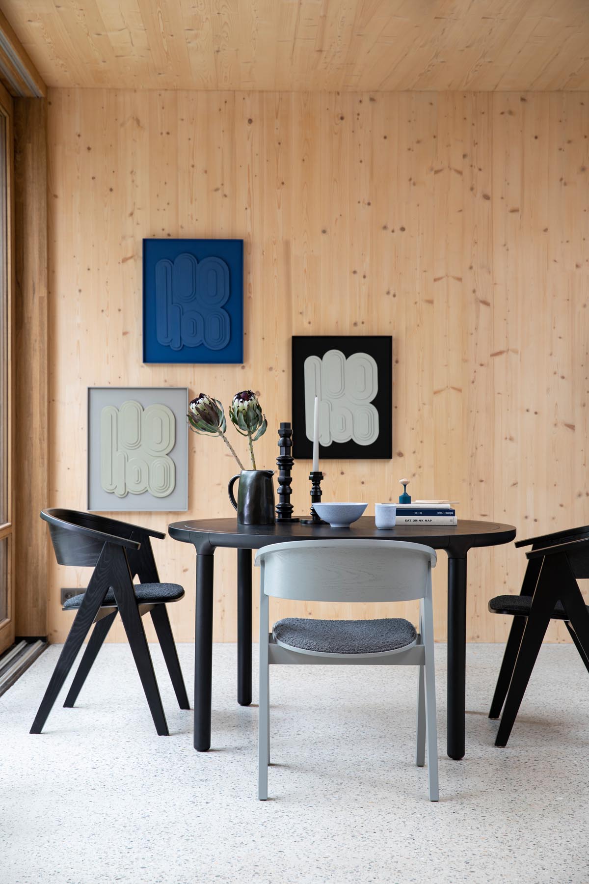 Tisch Storm in Schwarz präsentiert im Onlineshop von KAQTU Design AG. Esstisch ist von Zuiver