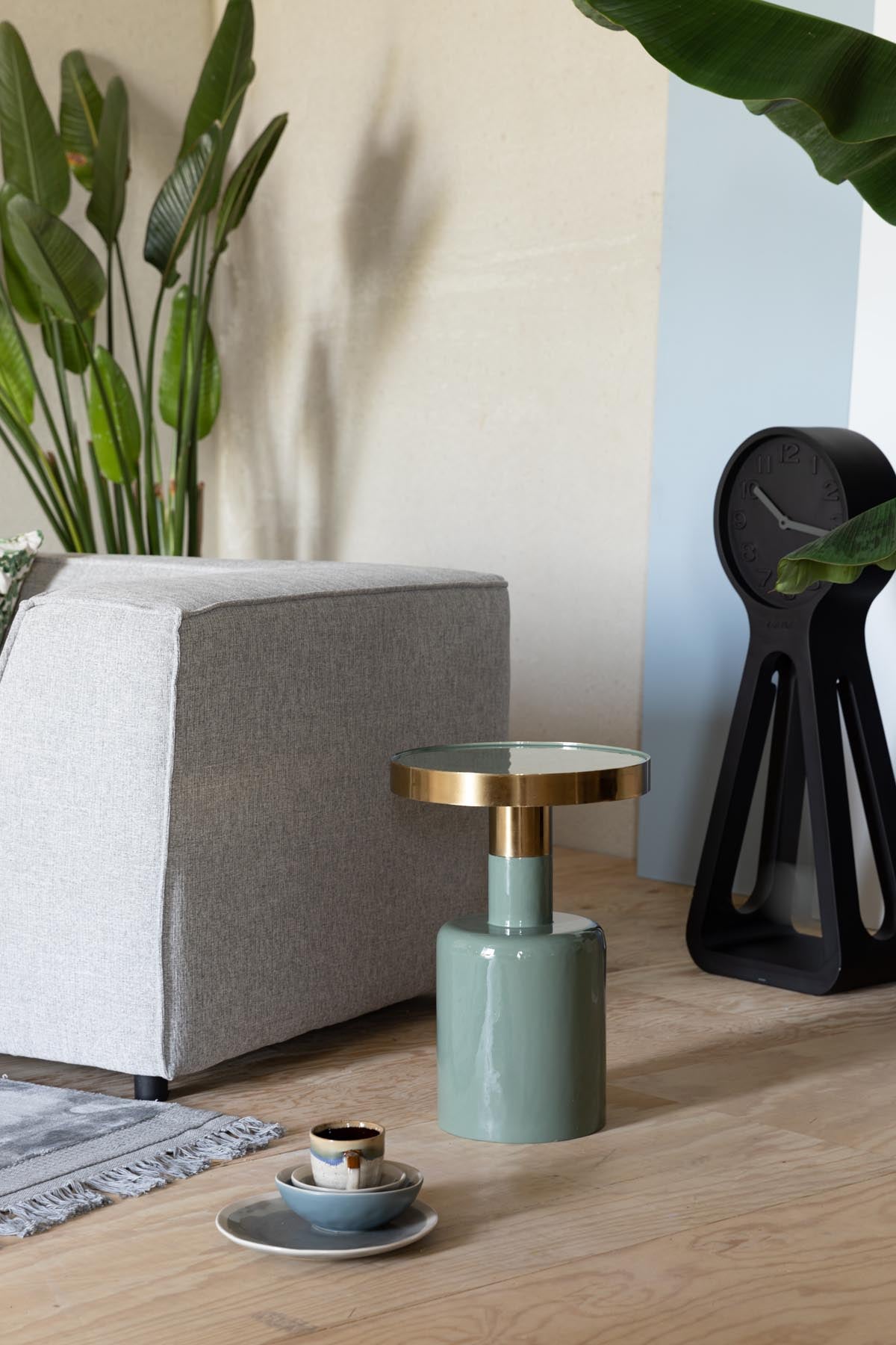 Beistelltisch Glam in Grün präsentiert im Onlineshop von KAQTU Design AG. Couchtisch ist von Zuiver