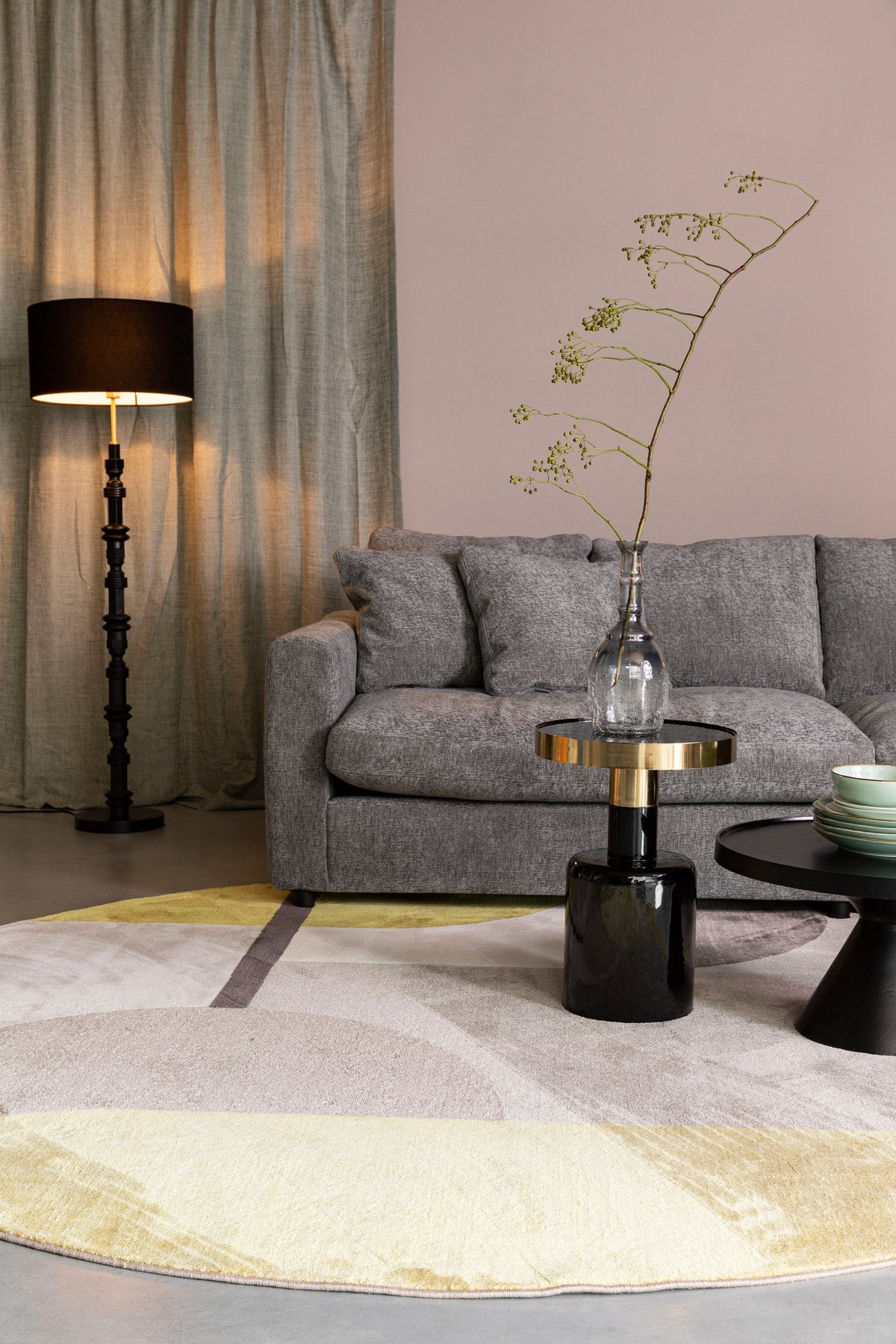 Beistelltisch Glam in Schwarz präsentiert im Onlineshop von KAQTU Design AG. Couchtisch ist von Zuiver