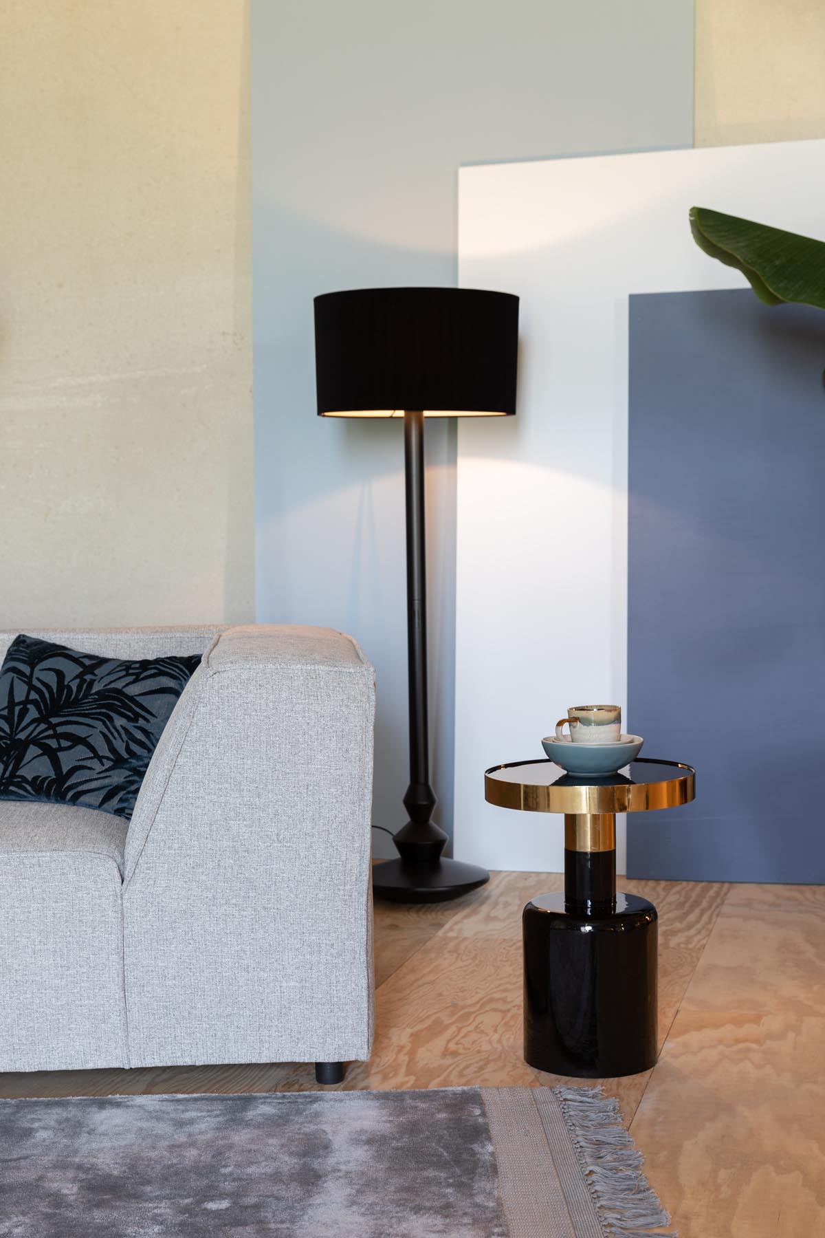 Beistelltisch Glam in Schwarz präsentiert im Onlineshop von KAQTU Design AG. Couchtisch ist von Zuiver