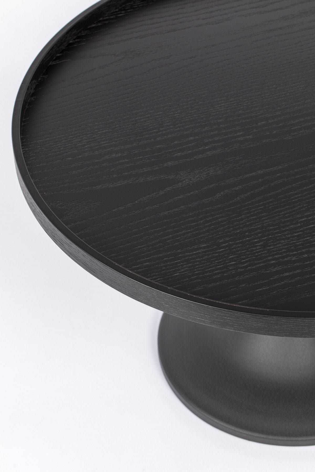 Beistelltisch Jason in Schwarz präsentiert im Onlineshop von KAQTU Design AG. Couchtisch ist von Zuiver