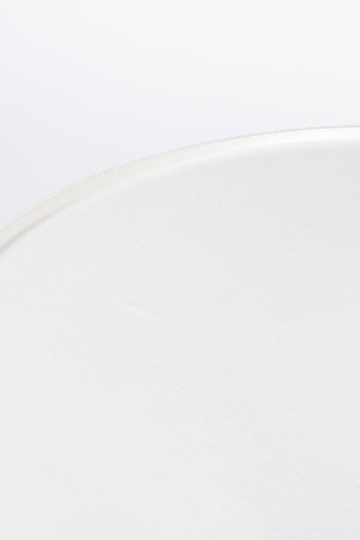Beistelltisch Floss in Weiss präsentiert im Onlineshop von KAQTU Design AG. Beistelltisch ist von Zuiver