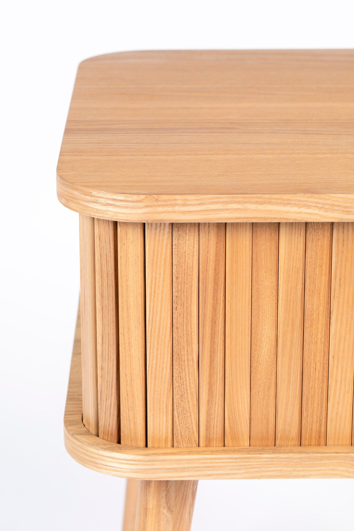 Beistelltisch Barbier in Natur präsentiert im Onlineshop von KAQTU Design AG. Beistelltisch ist von Zuiver