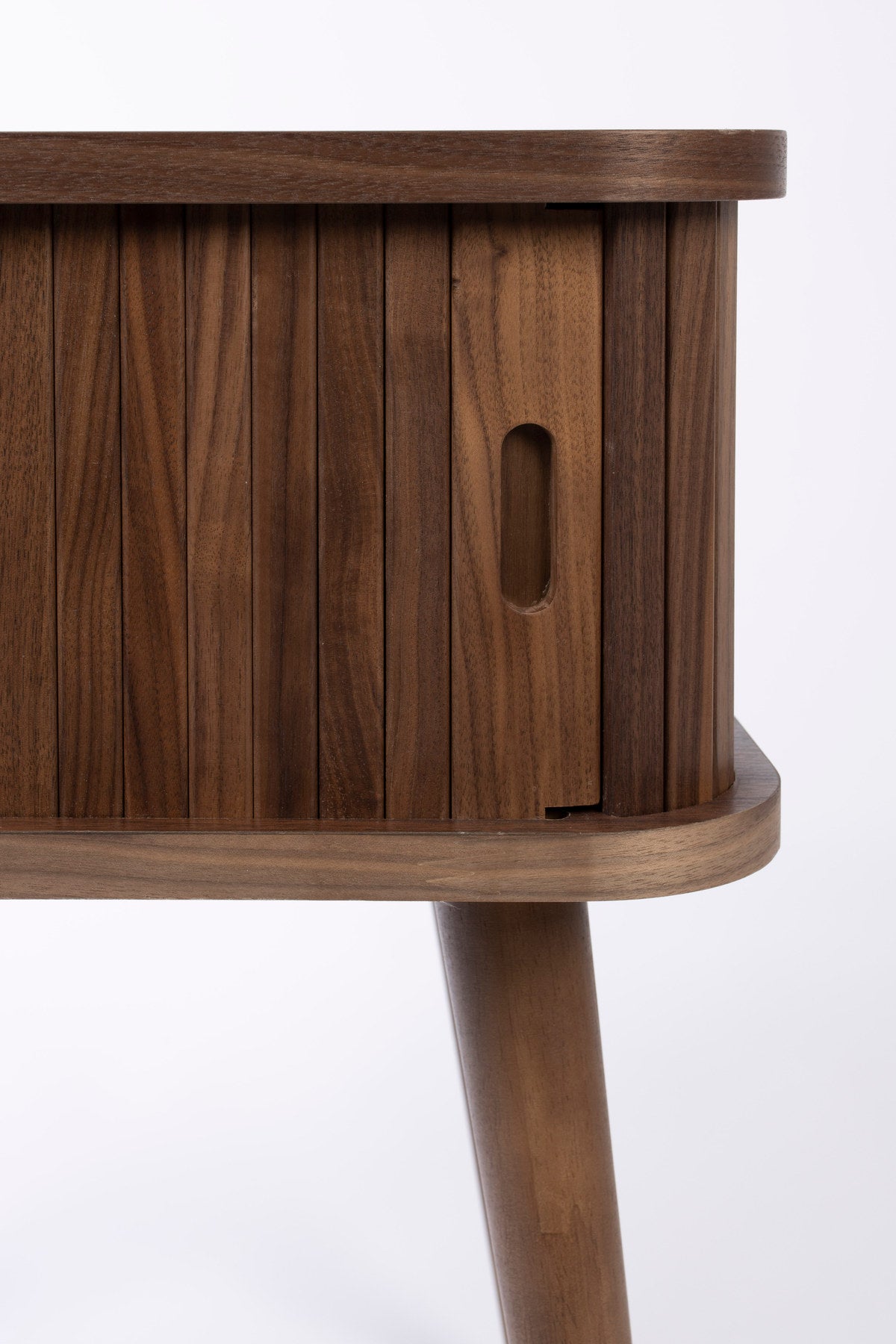 Beistelltisch Barbier in Braun präsentiert im Onlineshop von KAQTU Design AG. Beistelltisch ist von Zuiver